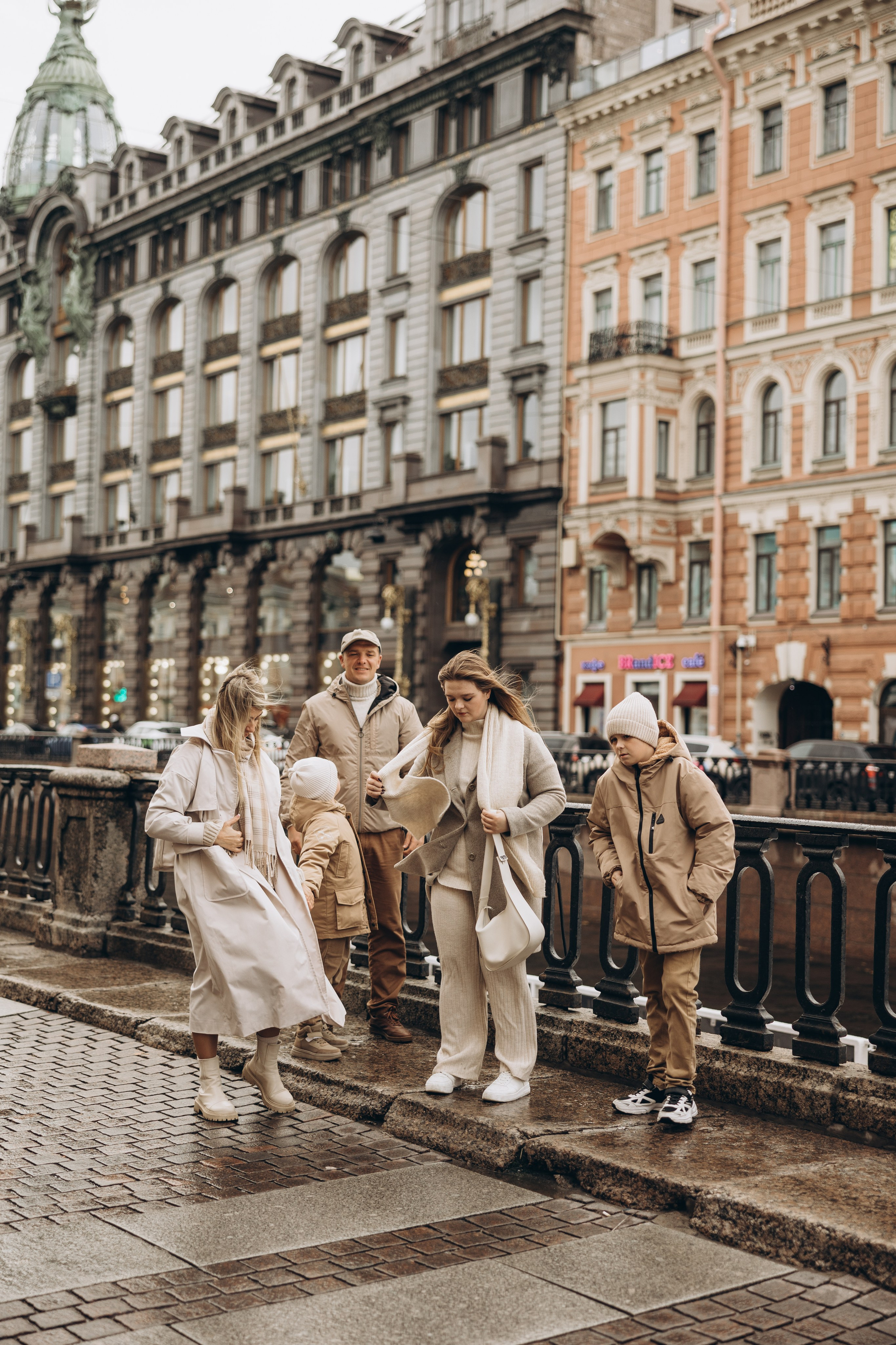 Прогулка в СПб. Семейный фотограф в Москве Виктория Ястребинская