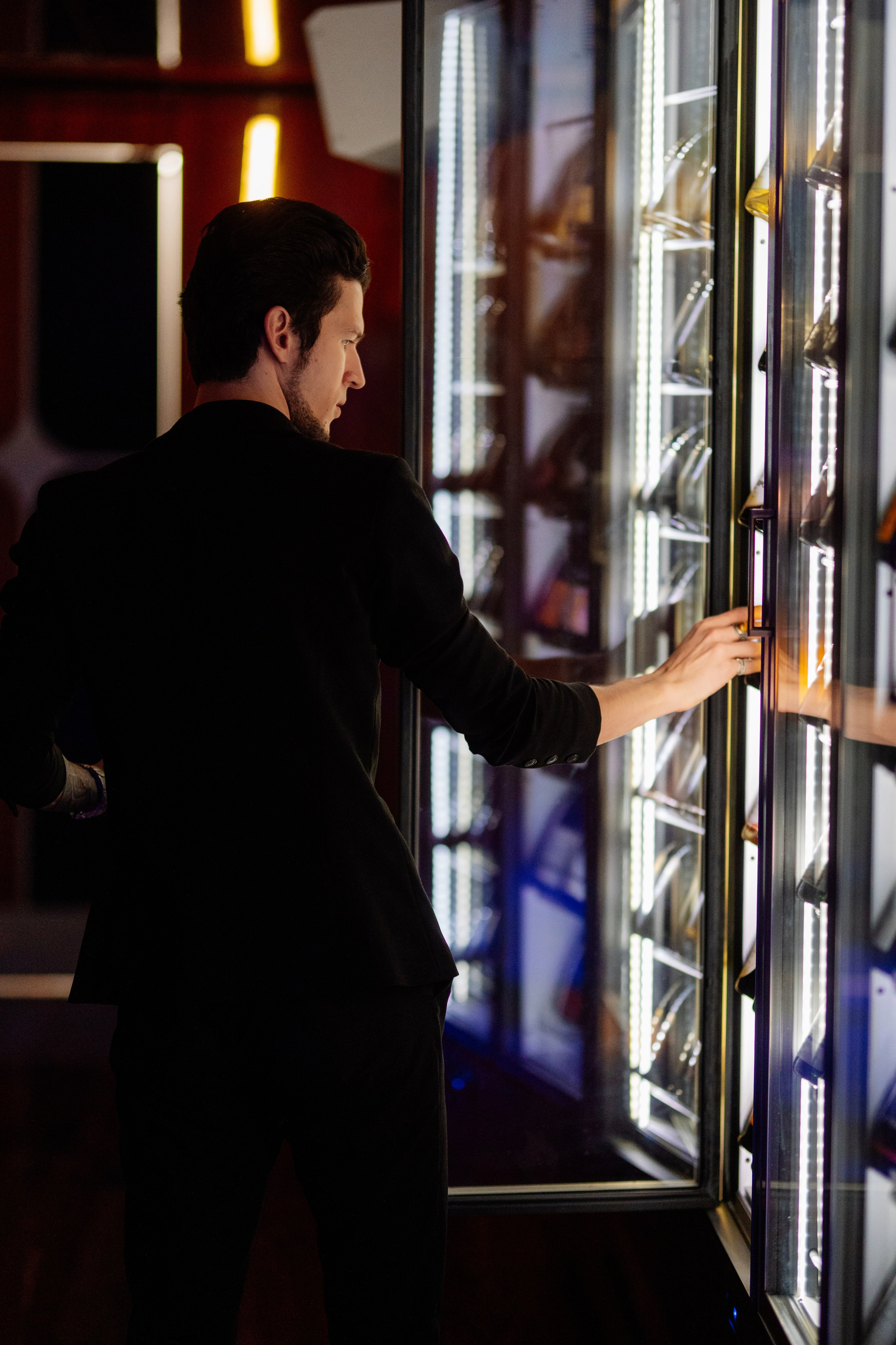 14 февраля (среда). BENUAR Restaurant