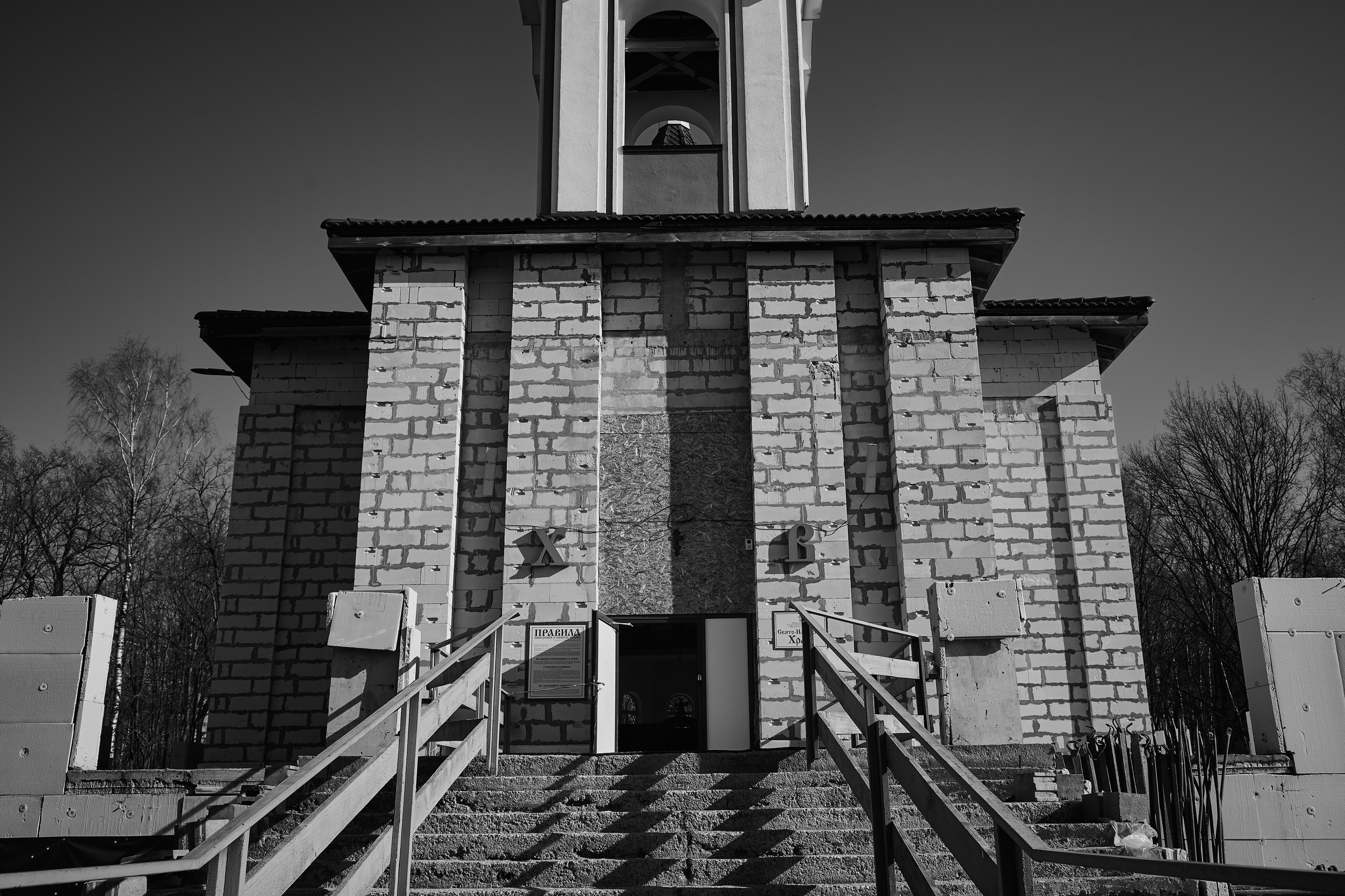 Храм во имя святого праведного Иоанна Кронштадтского. Репортажный и портретный фотограф в Санкт-Петербурге Филипп Линзин