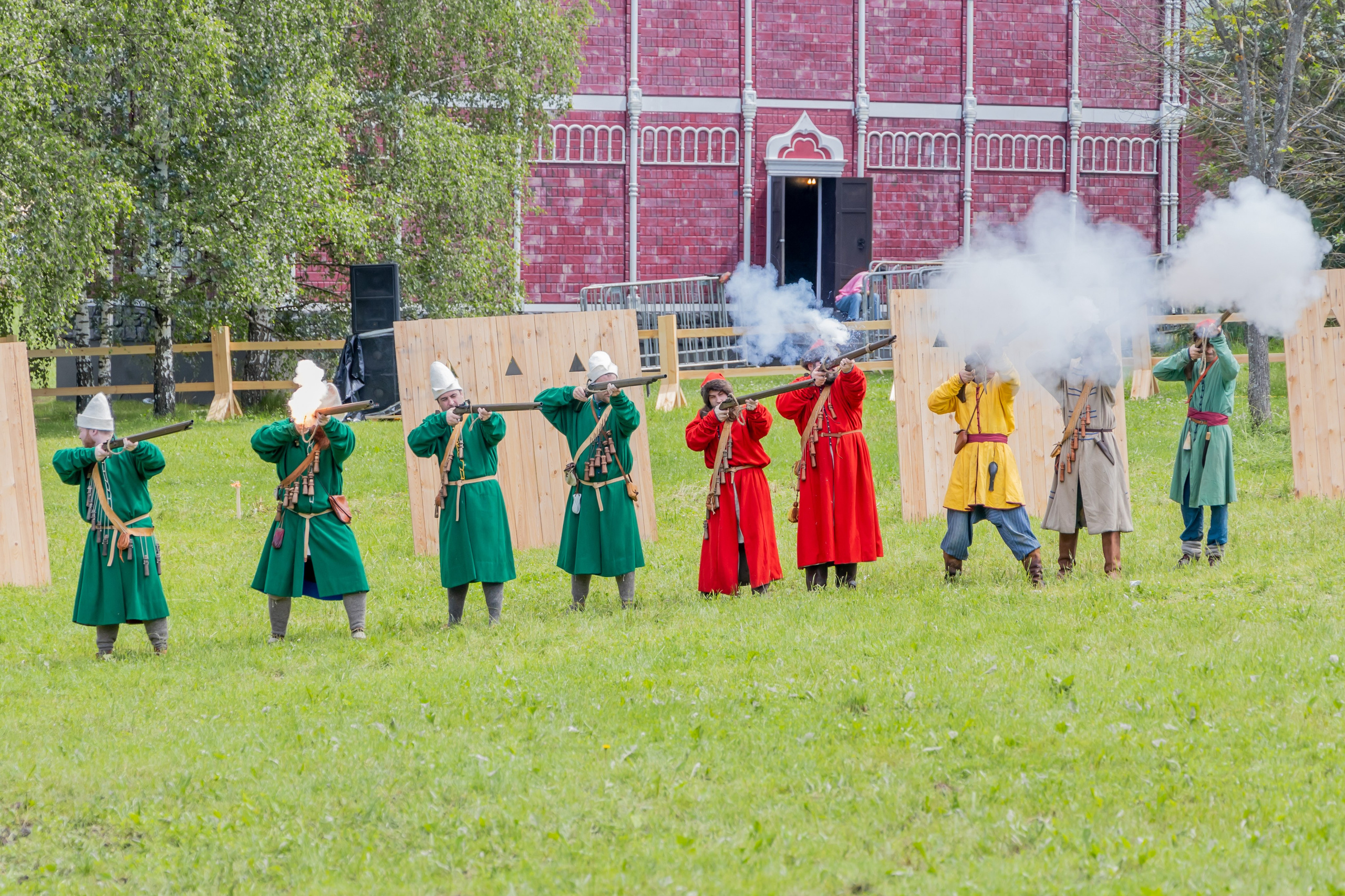 Времена и эпохи 2024. Парк 50-летия Октября. Репортажный, семейный и студийный фотограф в Москве Демин Алексей