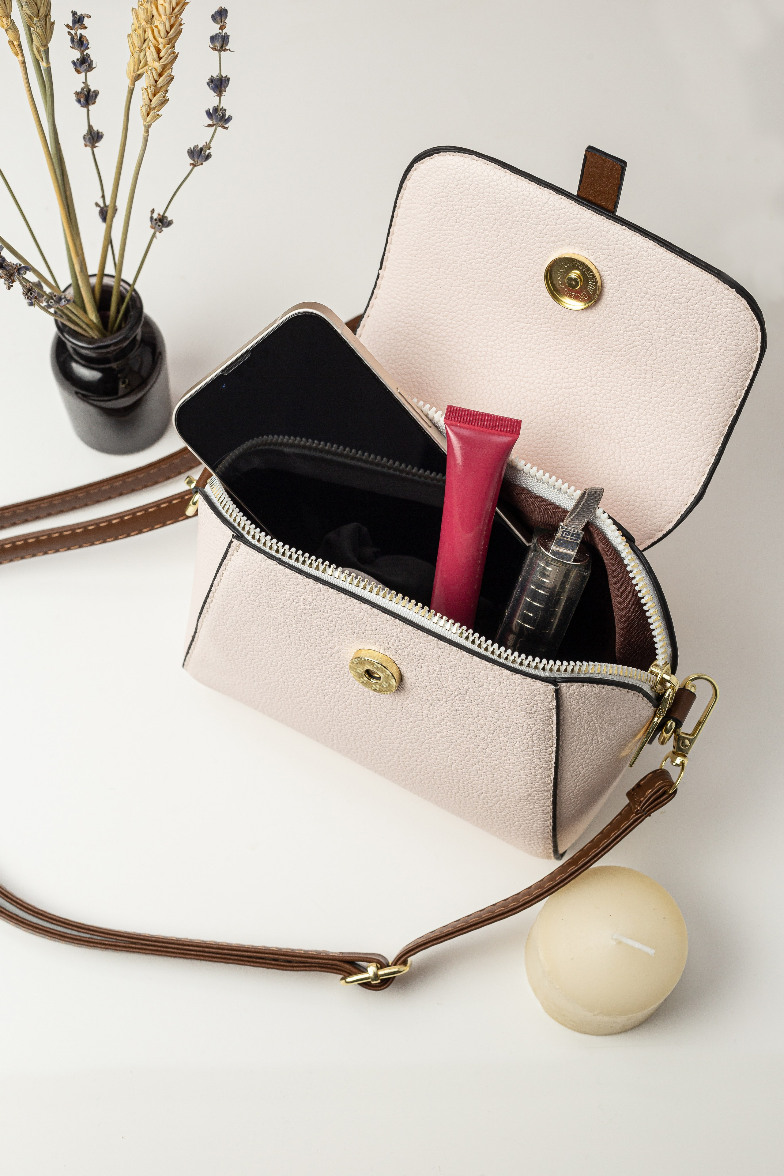 Фото для маркетплейсов. Фотограф в Анапе Олег Зекерьяев