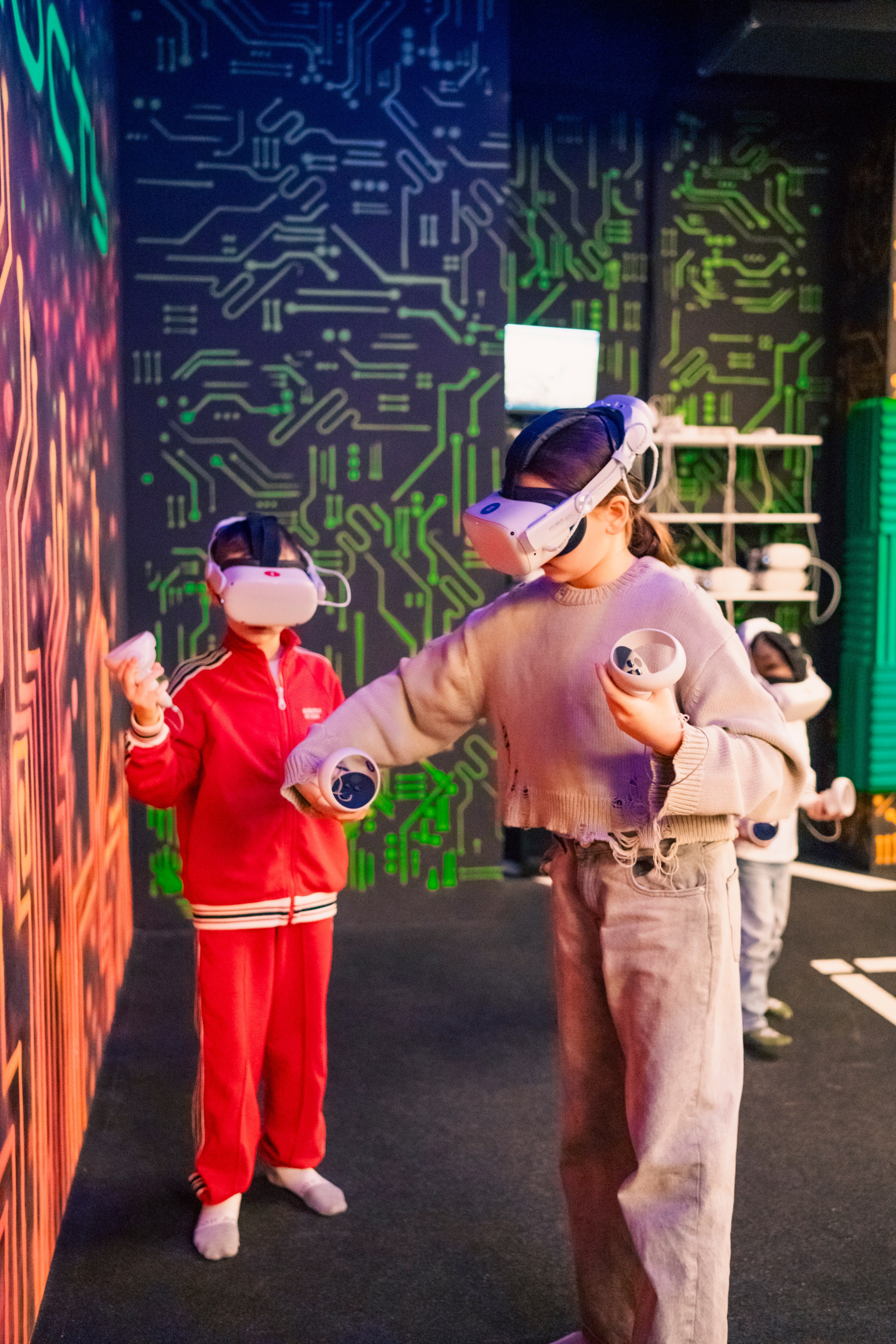 VR (November-December 2024). Felixtones