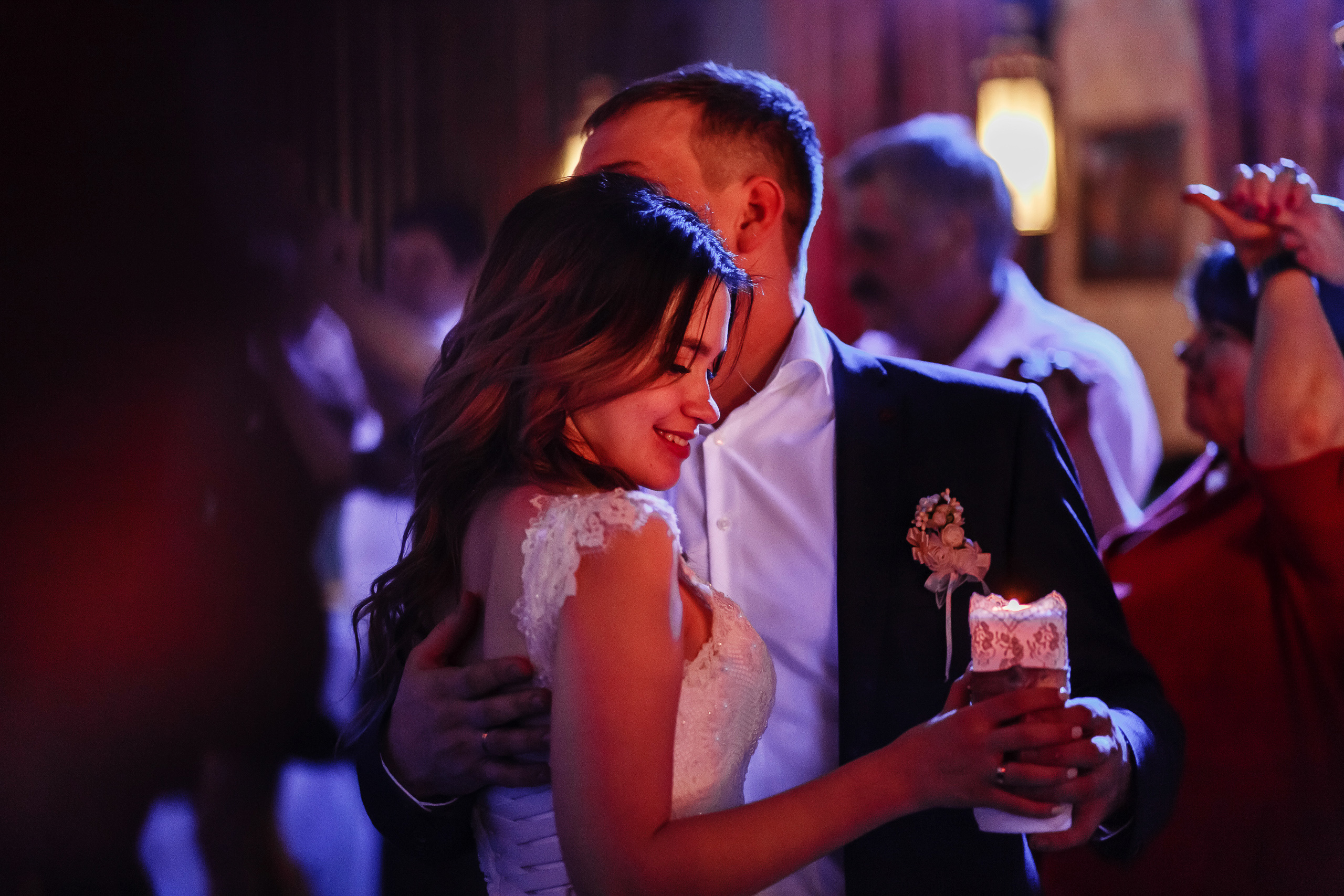 Свадебный банкет в Караоке-баре "АКВАПЭЛЛА" в пос.Мостовской. Фотограф deemvest.ru