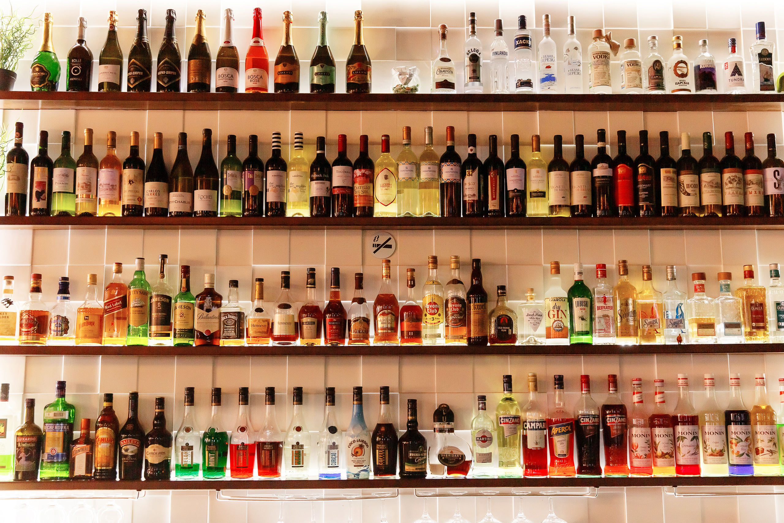 Свадебный банкет в Караоке-баре "АКВАПЭЛЛА" в пос.Мостовской. Фотограф deemvest.ru