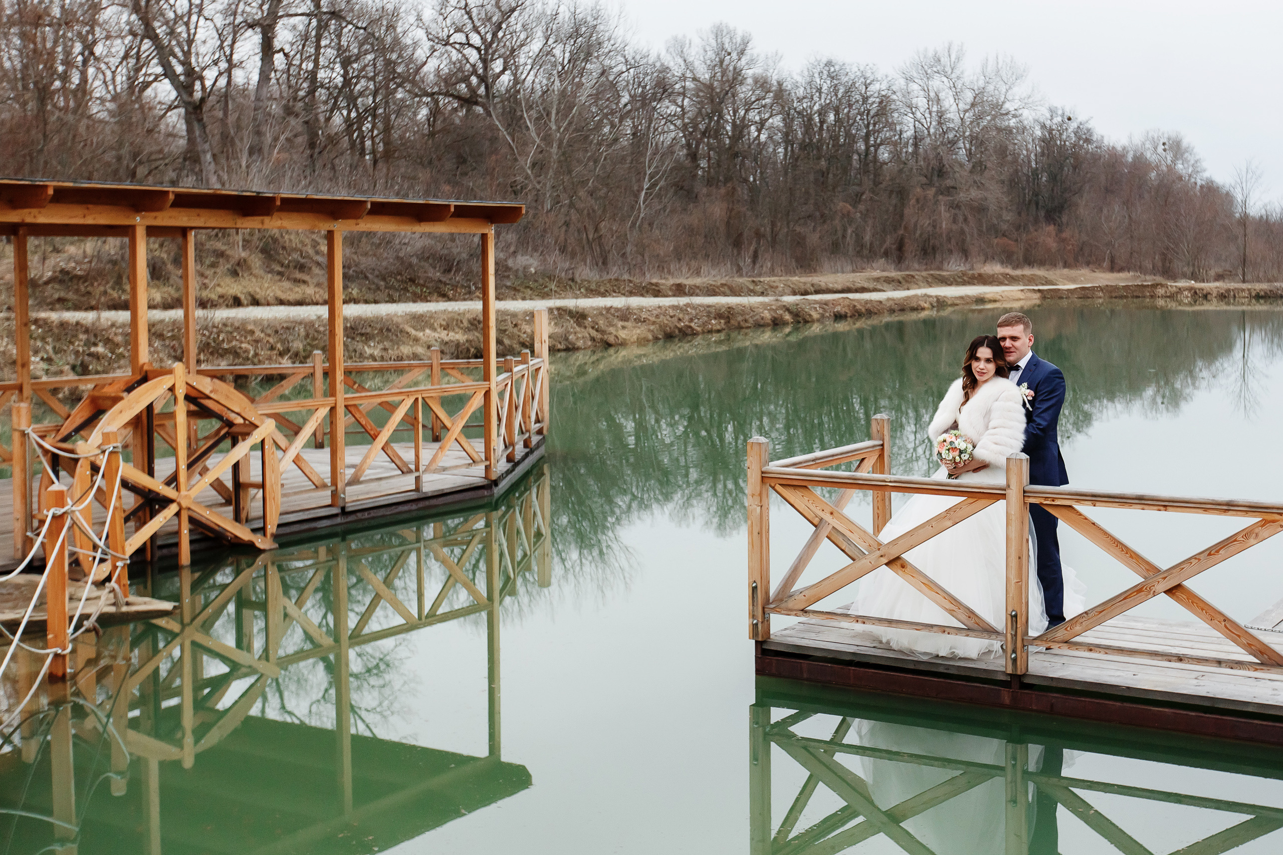 Зимняя свадебная фотопрогулка в Краснодарском крае. База отдыха "Аква-Вита". Фотограф на свадьбу Дмитрий Шевченко.