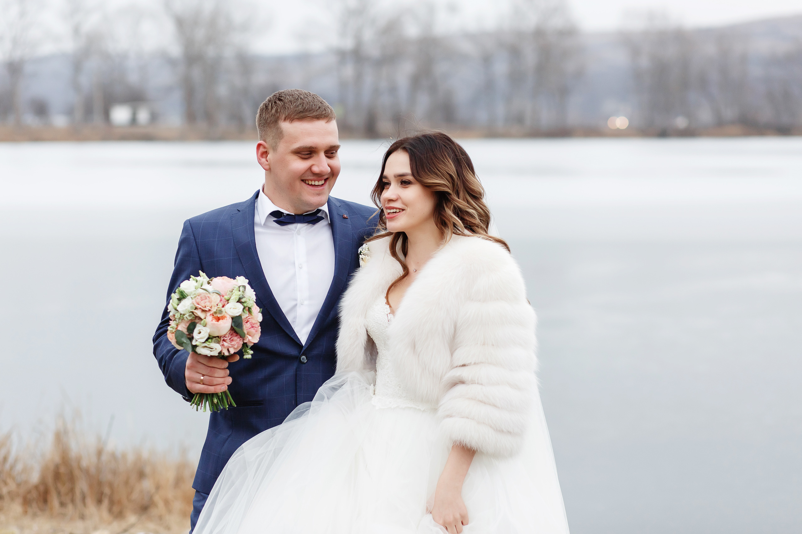 Зимняя свадебная фотопрогулка в Краснодарском крае. База отдыха "Аква-Вита". Фотограф на свадьбу Дмитрий Шевченко.