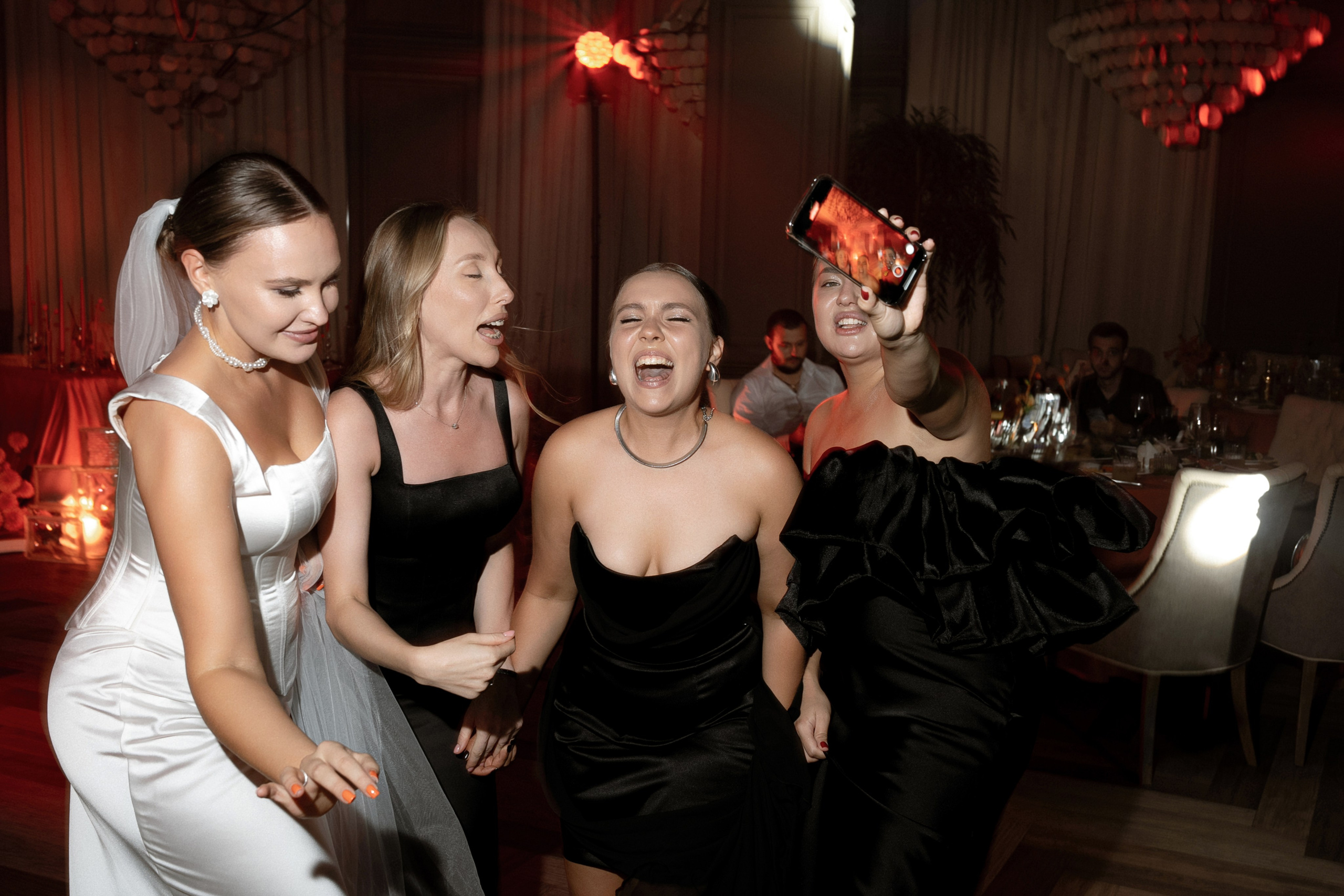 Гермес. Orange. Семейный и портретный фотограф в Саратове Сахарова Маша