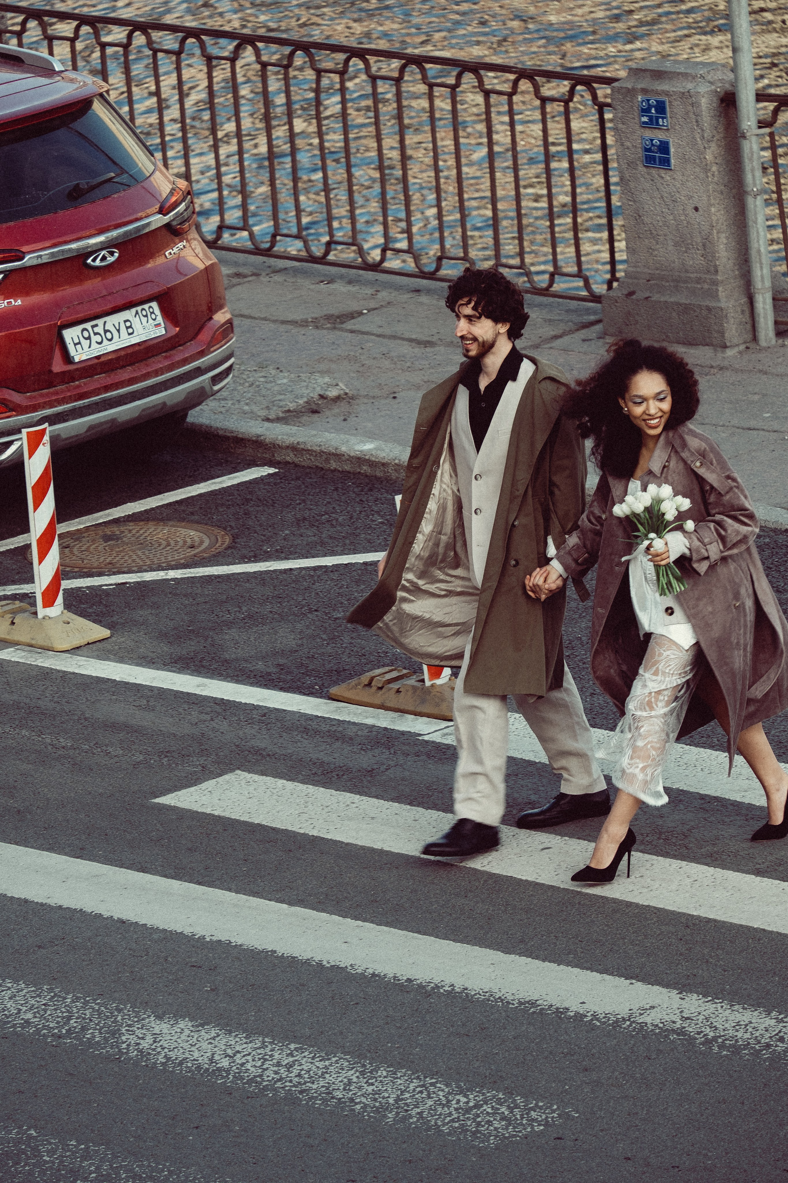 СВАДЕБНАЯ ПРОГУЛКА ПО ПЕТРОГРАДКЕ ВЕСНОЙ. СВАДЕБНАЯ ФОТОСЕССИИЯ НА ПЕТРОГРАДКЕ. Профессиональный фотограф, Санкт-Петербург — Виктория Богомолова