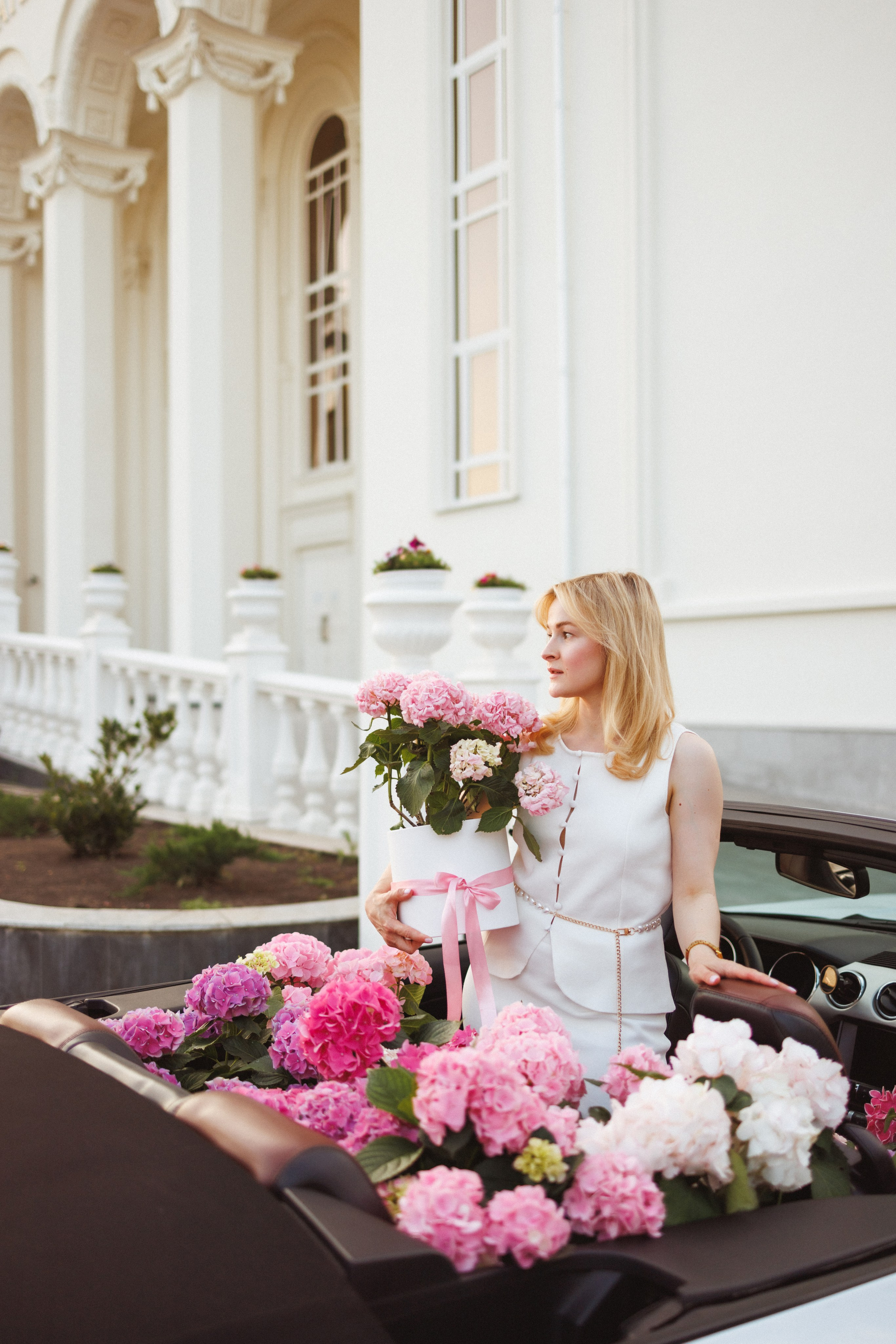 Фотосессия с Кабриолетом и живыми цветами, город Краснодар. Семейный и детский фотограф в Краснодаре Анна Трашкова