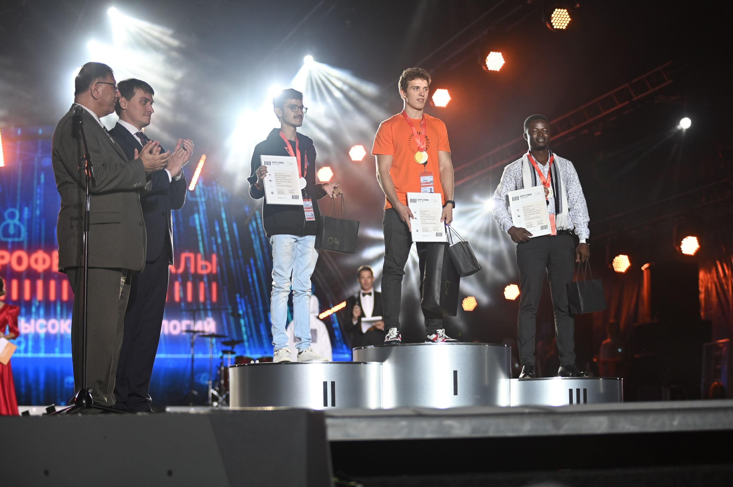 Репортажная съемка Нижний Новгород, фотограф Дмитрий Гуричев. Бизнес-фотограф Дмитрий Гуричев. Корпоративная фотосъемка в Нижнем Новгороде для предпринимателей и организаций