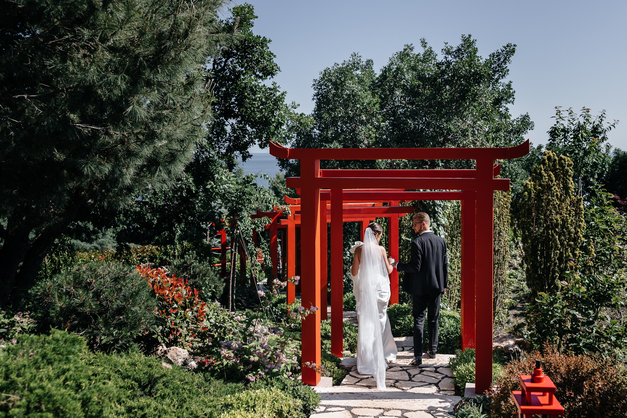 Анонс свадьбы Иры и Никиты. Прогулка в отеле Крымский Бриз. Свадебный фотограф в Крыму и Севастополе Ольга Баскакова