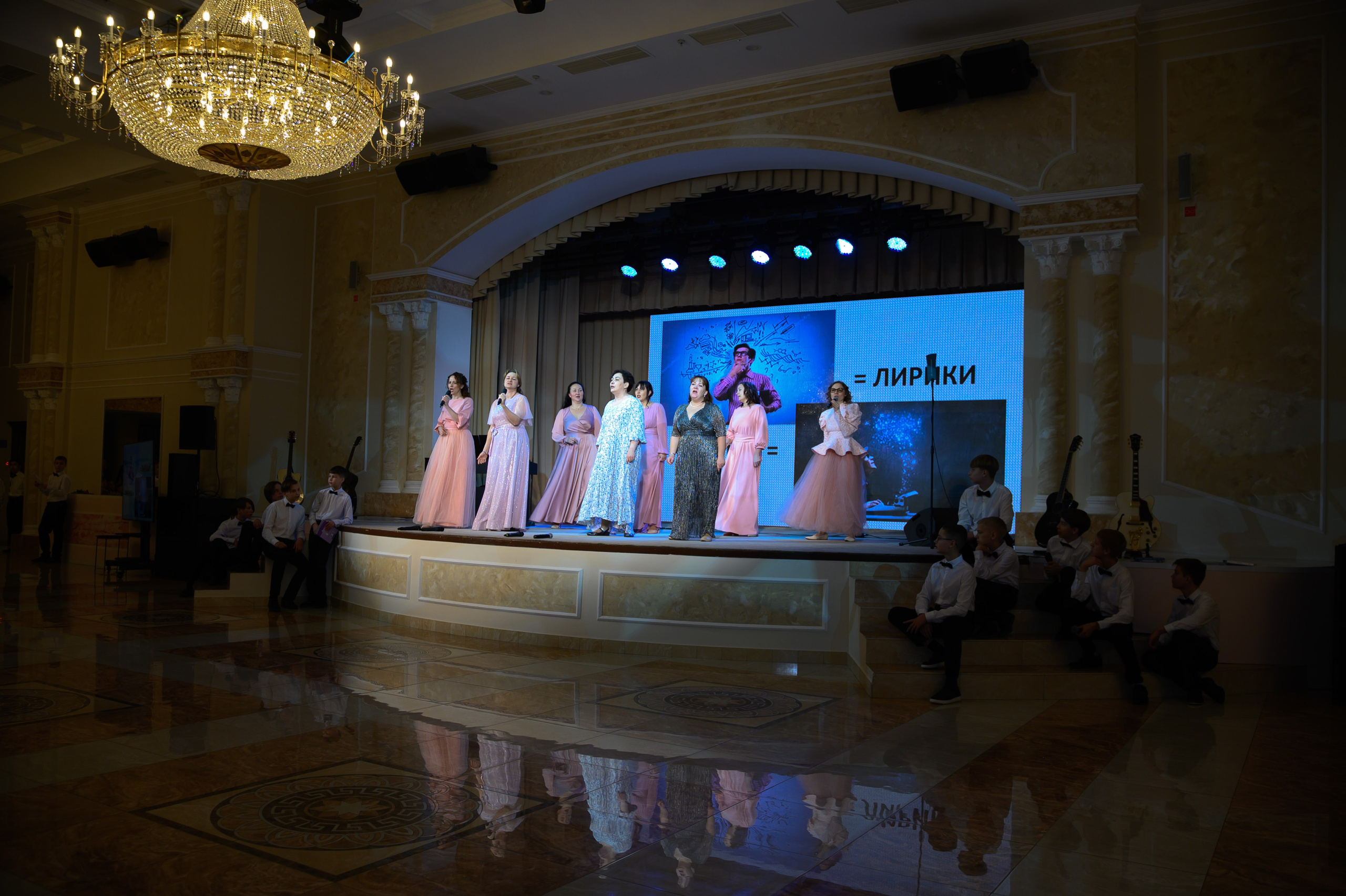 Бал ФМШ 7 класс. Фотограф новорожденных, семейный детский в Тюмени Татьяна Морозова