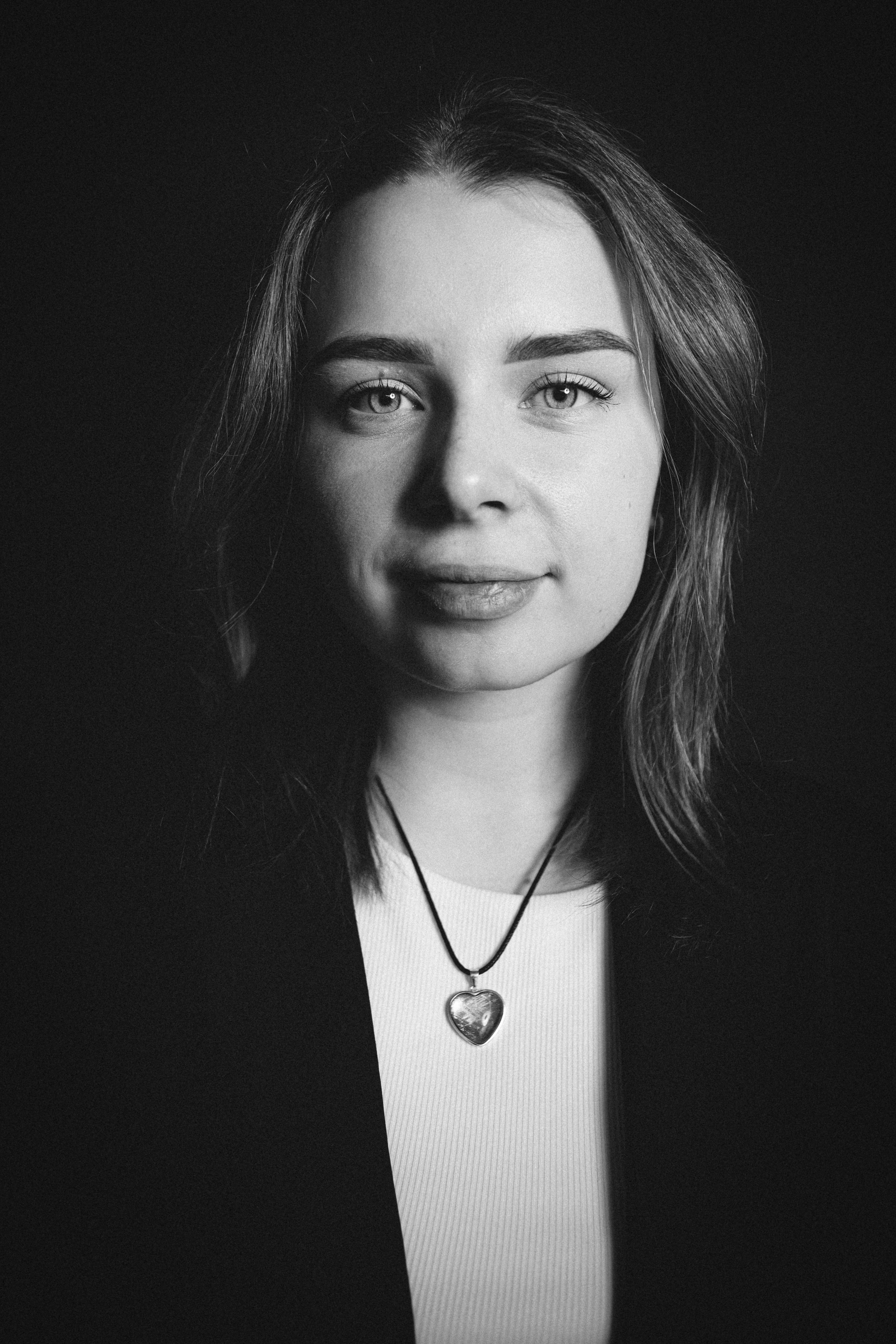 Полина, минимализм. Портретный фотограф в Минске