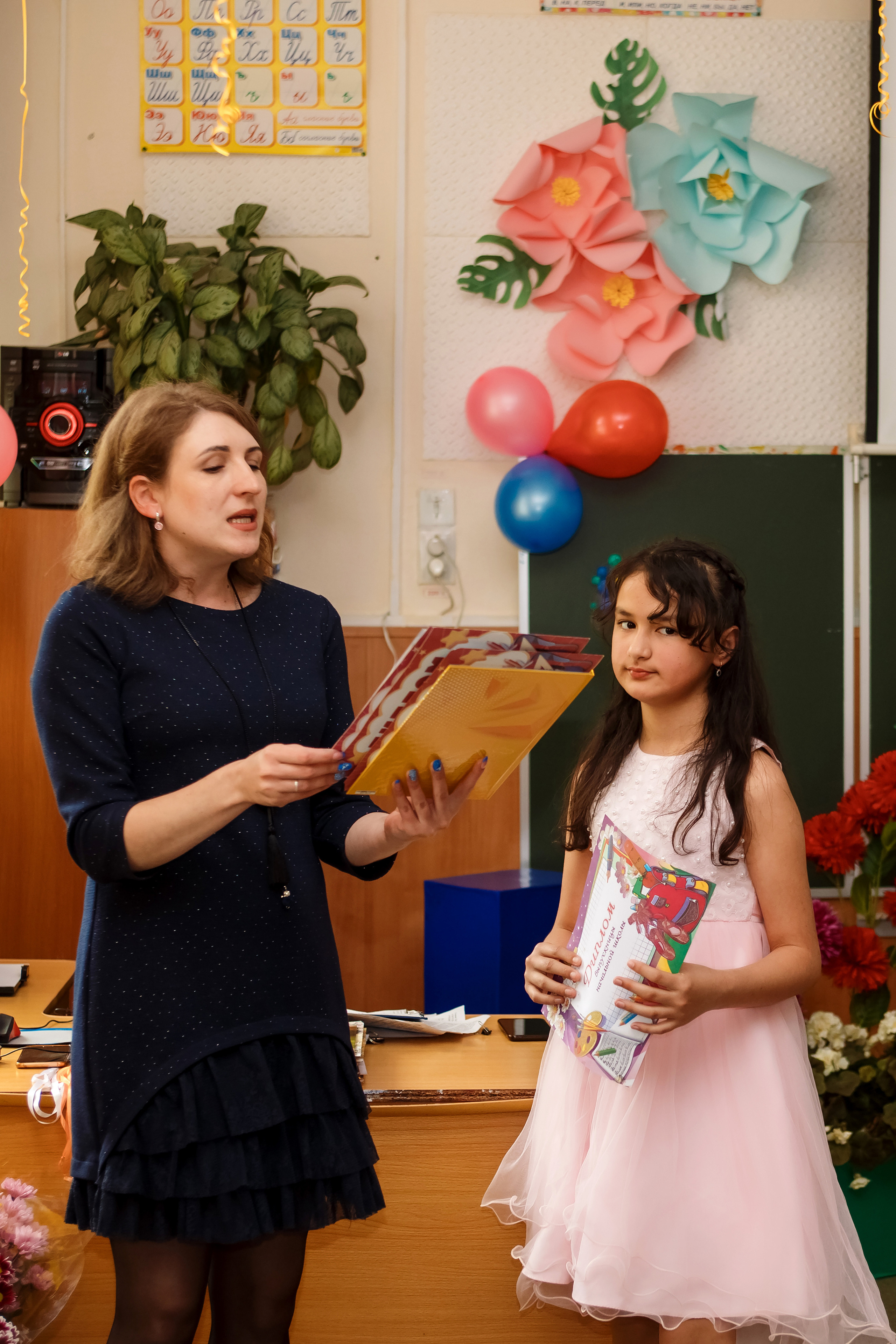 4А класс, фотосессия в школе + выпускной. Фотограф Любовь Корниенко, Примоский край