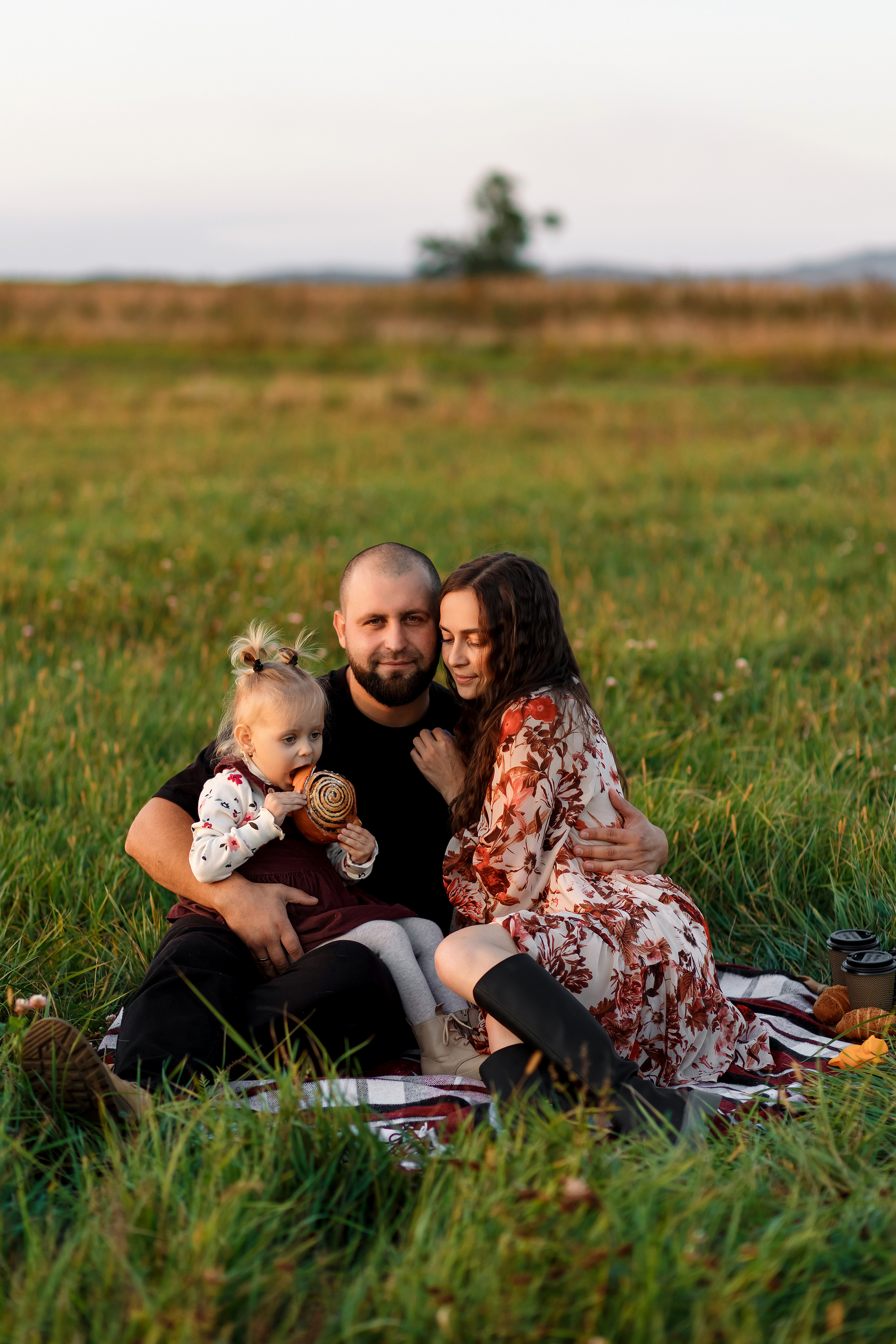 Фотосессия на поле. Фотограф Любовь Корниенко, Примоский край