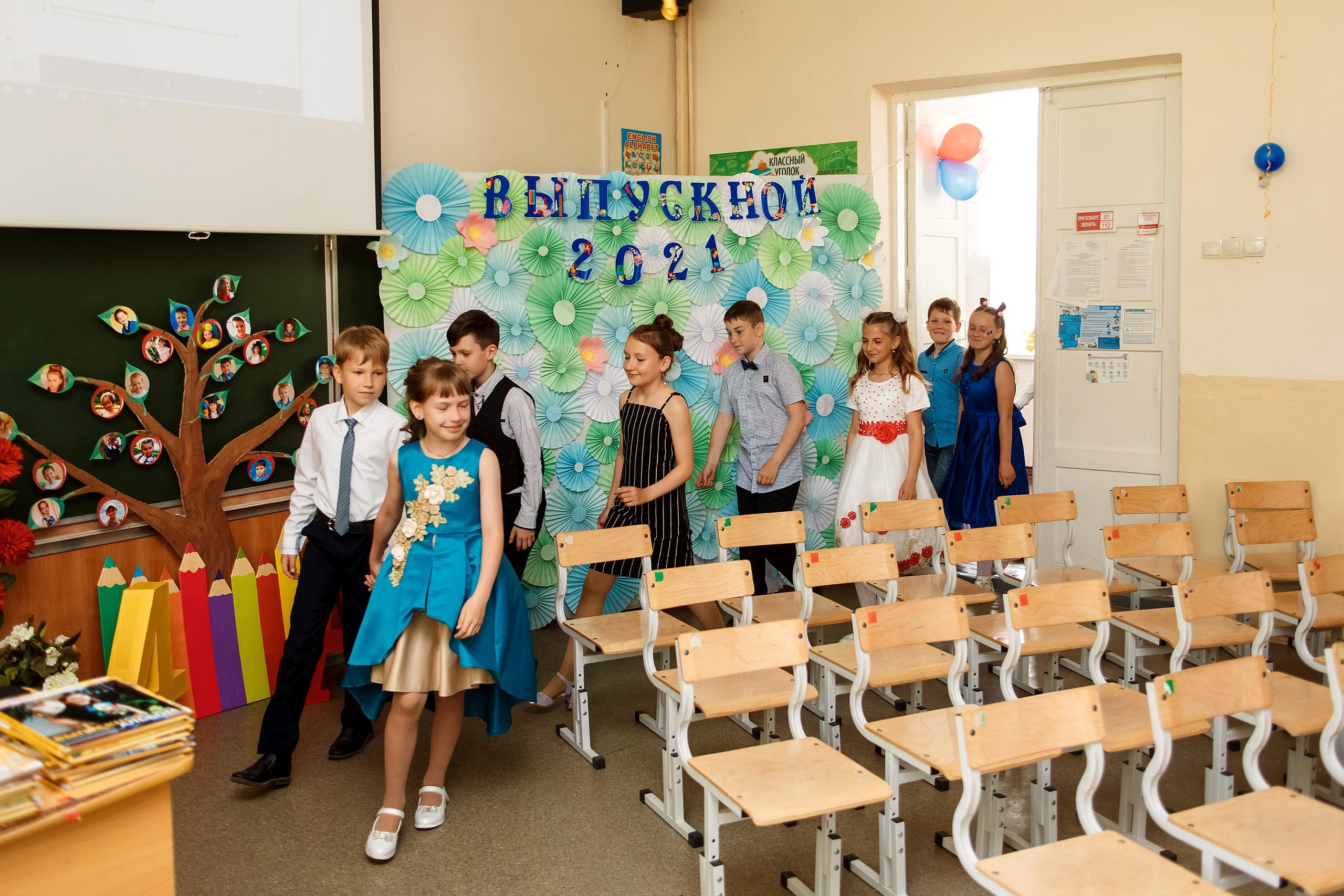 4А класс, фотосессия в школе + выпускной. Фотограф Любовь Корниенко, Примоский край