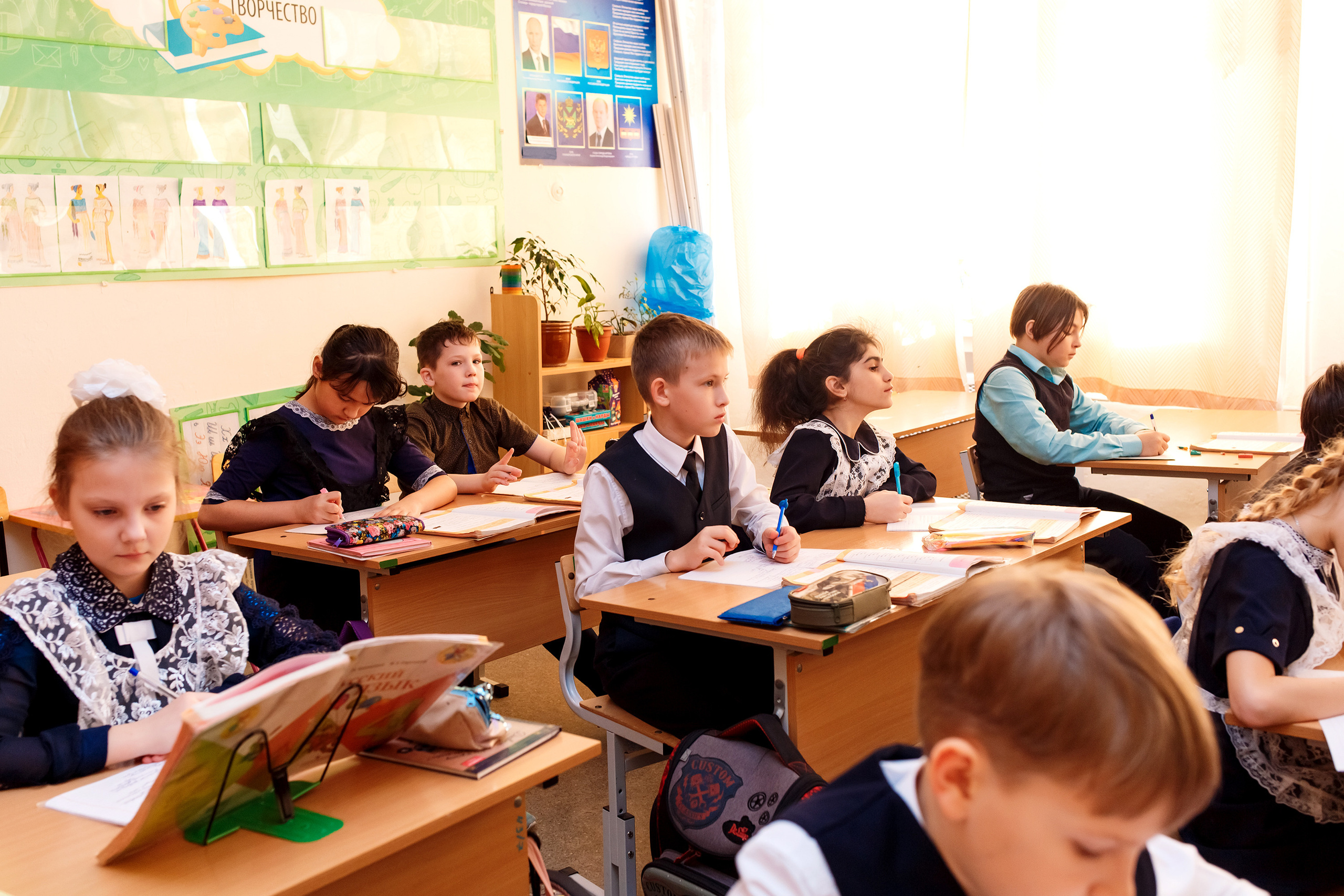 4А класс, фотосессия в школе + выпускной. Фотограф Любовь Корниенко, Примоский край