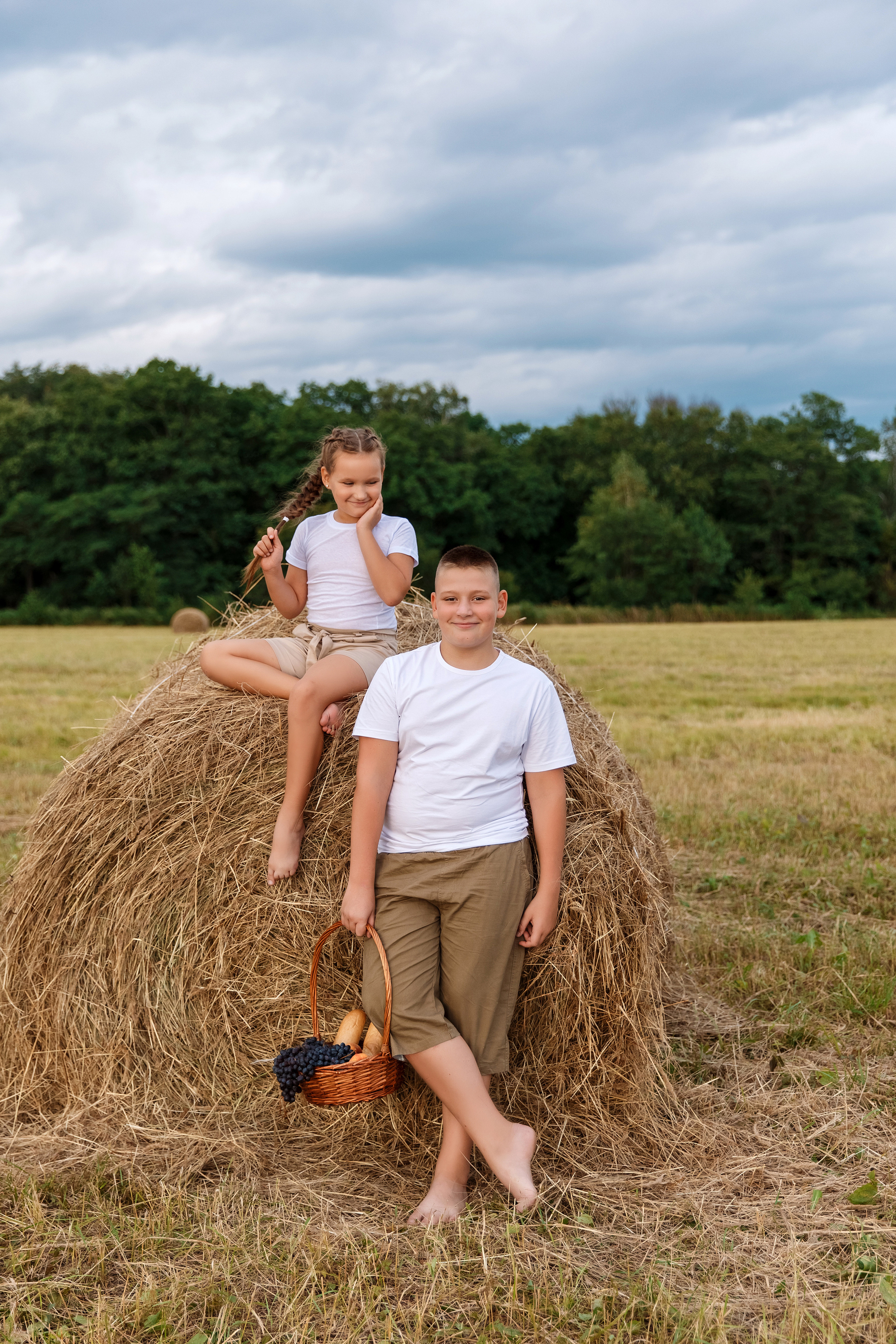 Фотосессия на сене. Фотограф Любовь Корниенко, Примоский край