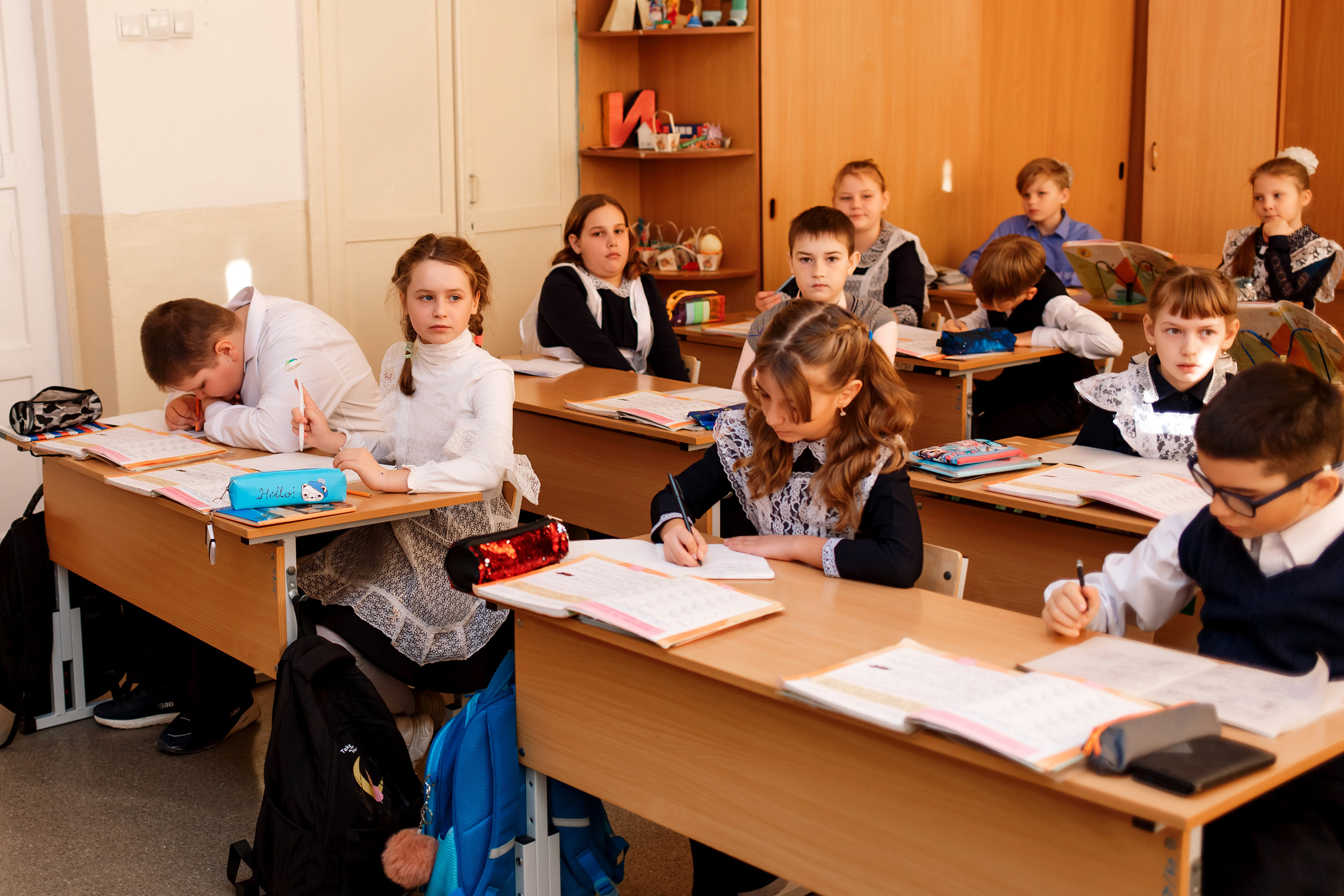 4А класс, фотосессия в школе + выпускной. Фотограф Любовь Корниенко, Примоский край