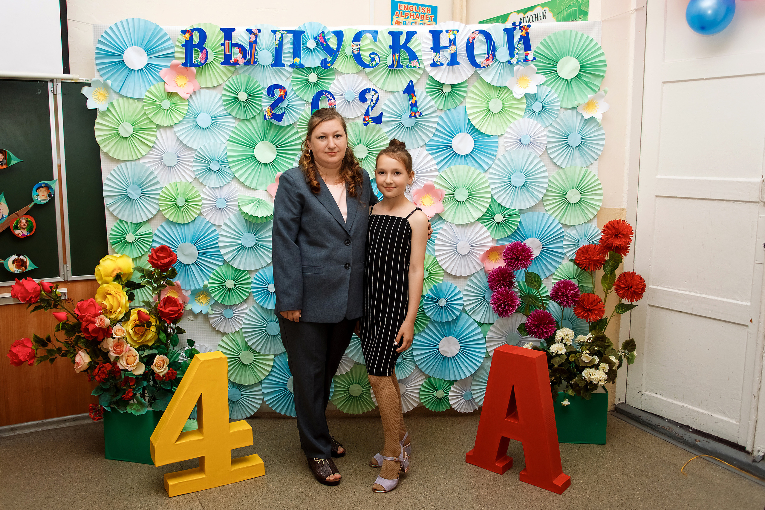 4А класс, фотосессия в школе + выпускной. Фотограф Любовь Корниенко, Примоский край