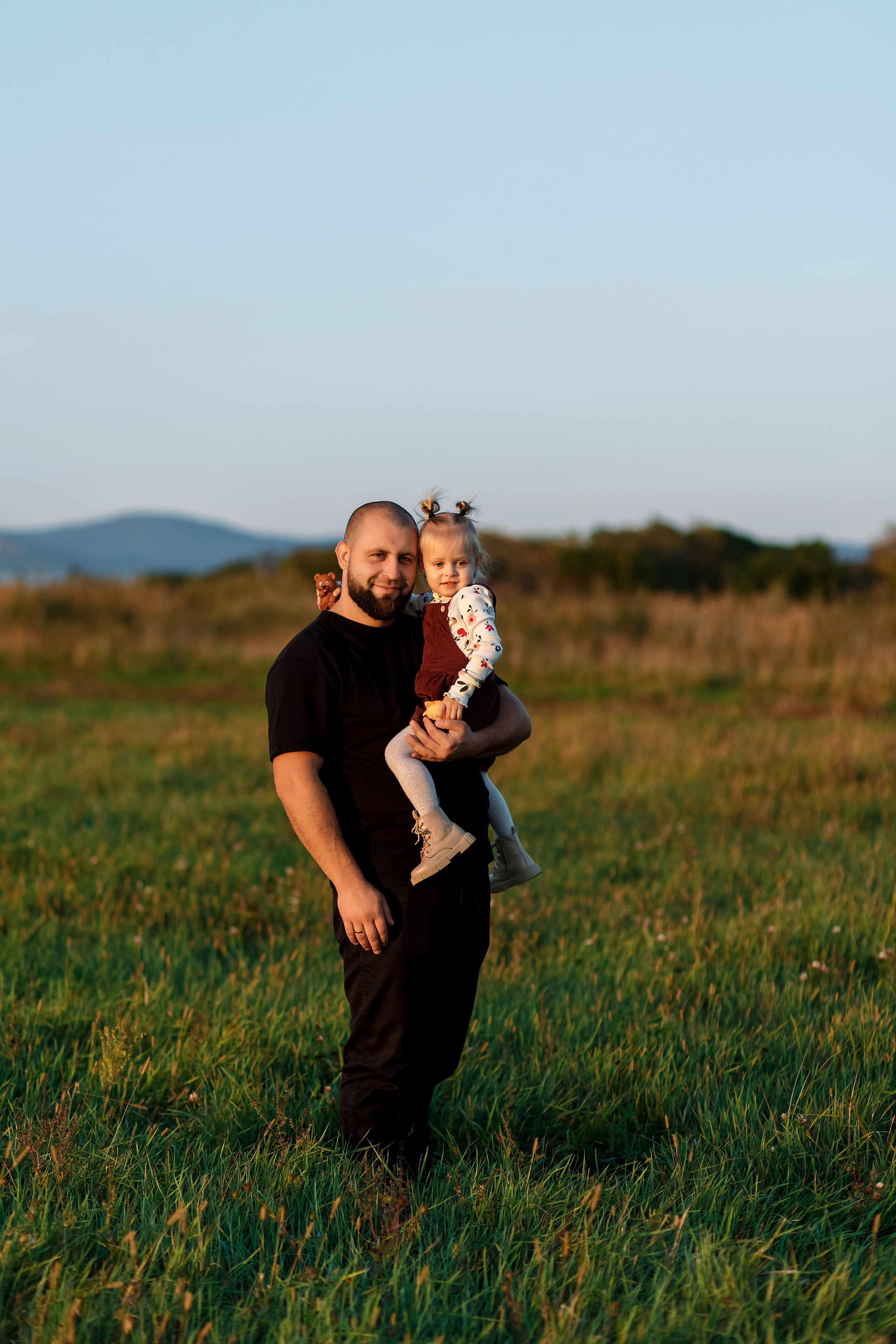 Фотосессия на поле. Фотограф Любовь Корниенко, Примоский край