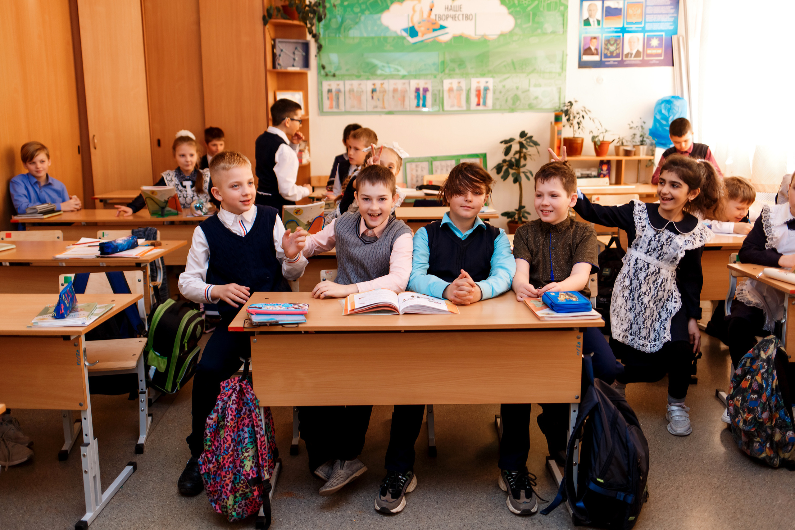 4А класс, фотосессия в школе + выпускной. Фотограф Любовь Корниенко, Примоский край