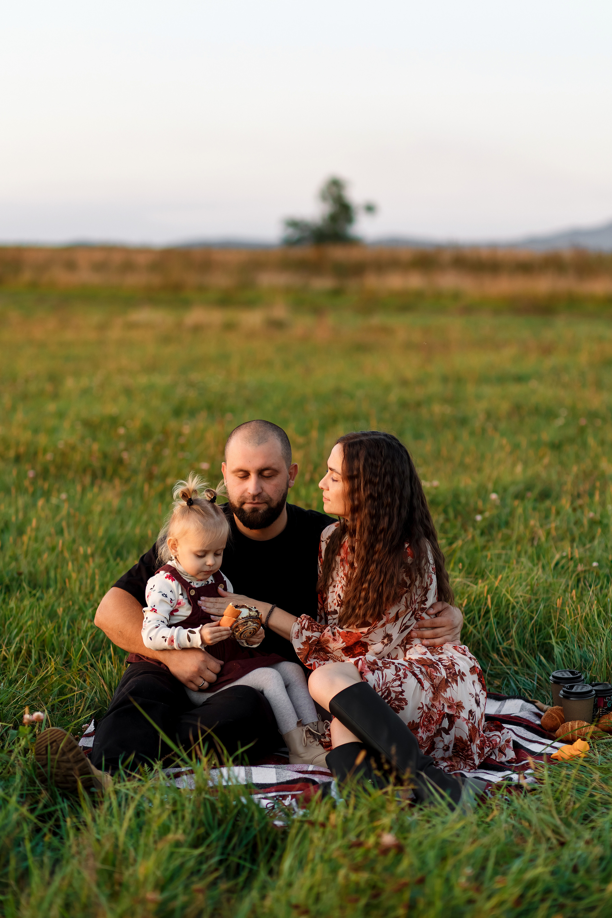 Фотосессия на поле. Фотограф Любовь Корниенко, Примоский край