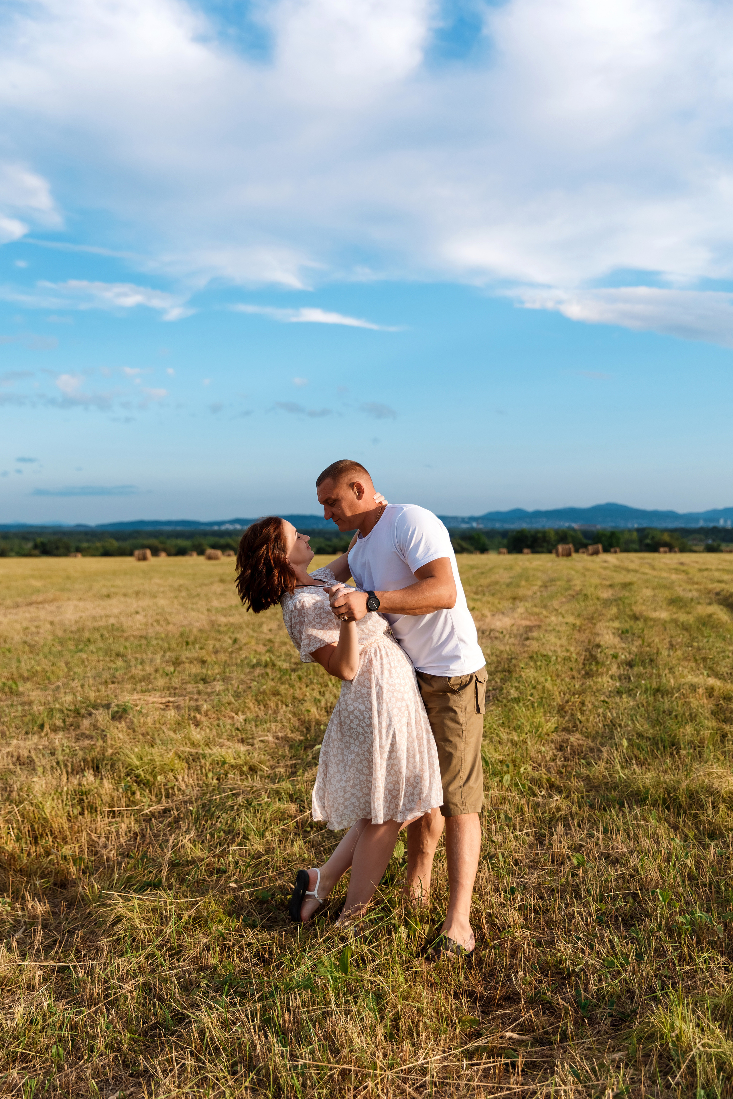 Фотосессия на сене. Фотограф Любовь Корниенко, Примоский край