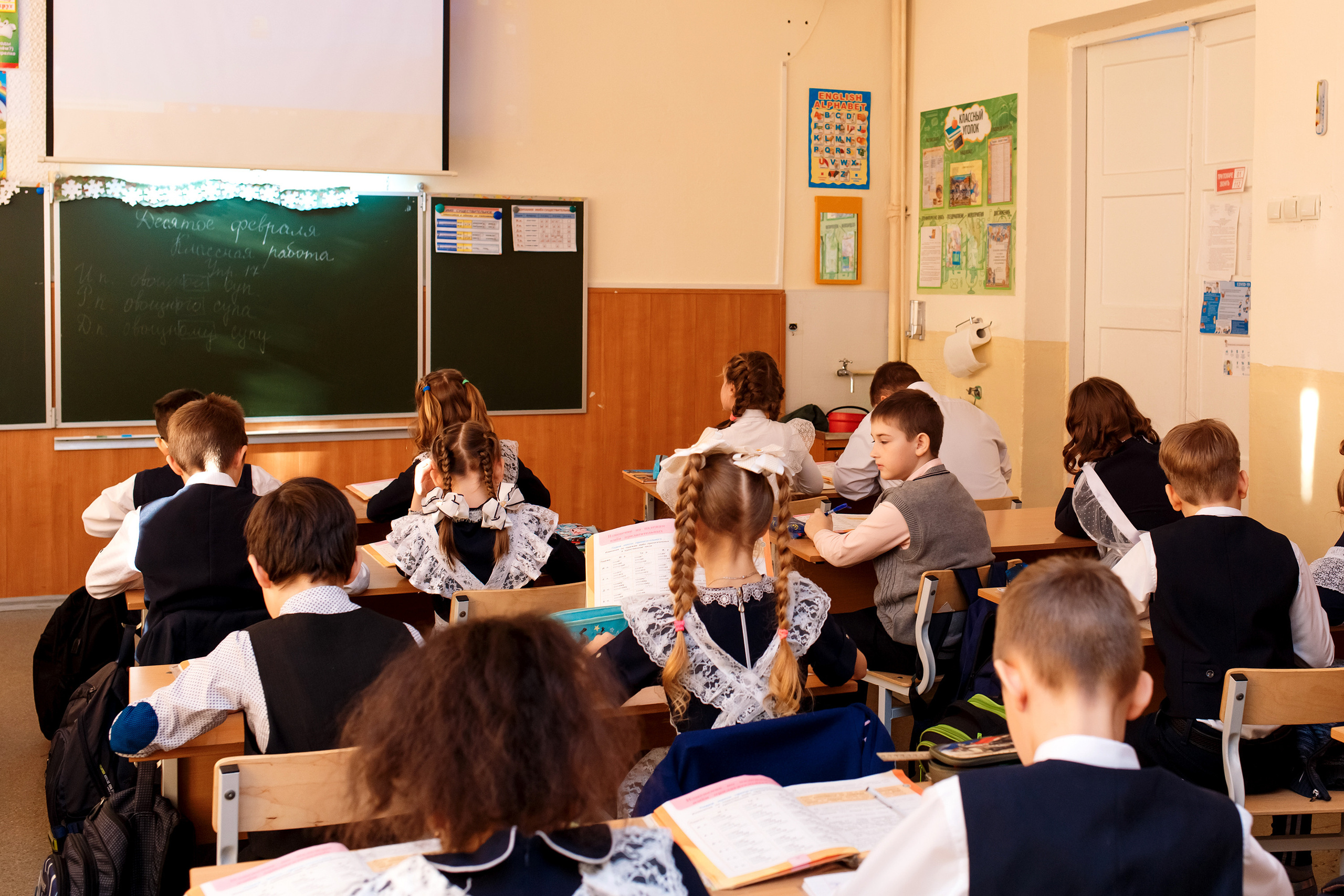 4А класс, фотосессия в школе + выпускной. Фотограф Любовь Корниенко, Примоский край