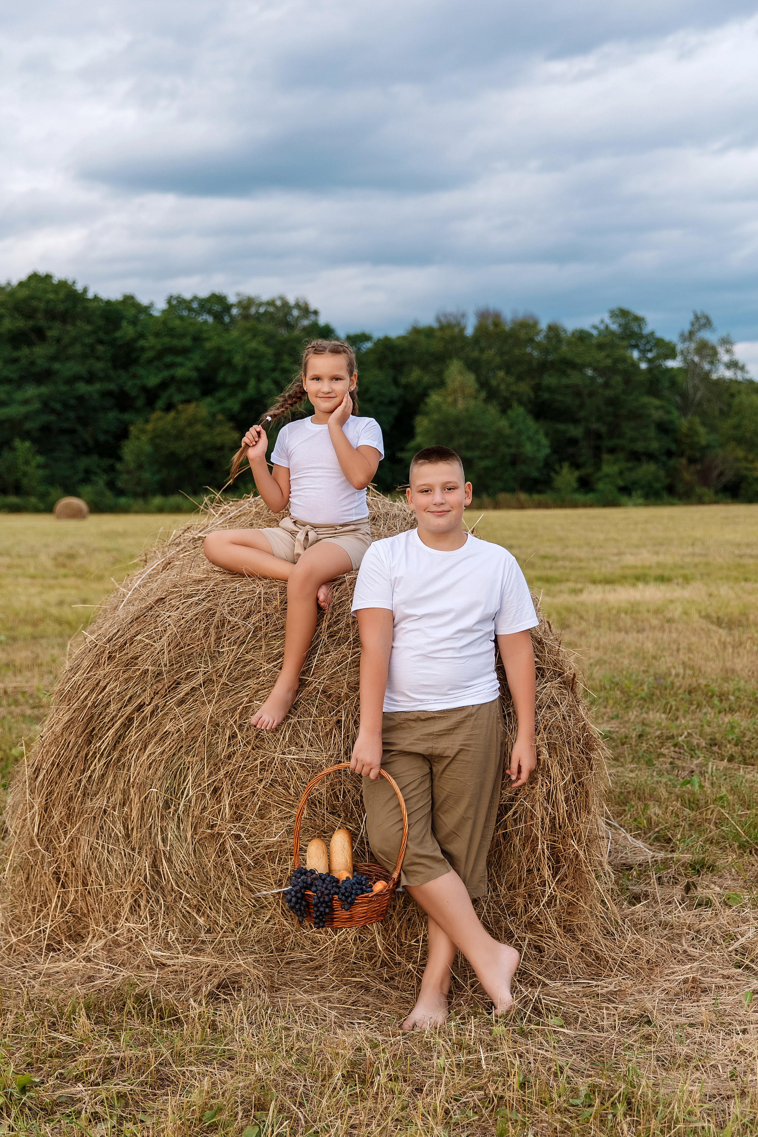 Фотосессия на сене. Фотограф Любовь Корниенко, Примоский край