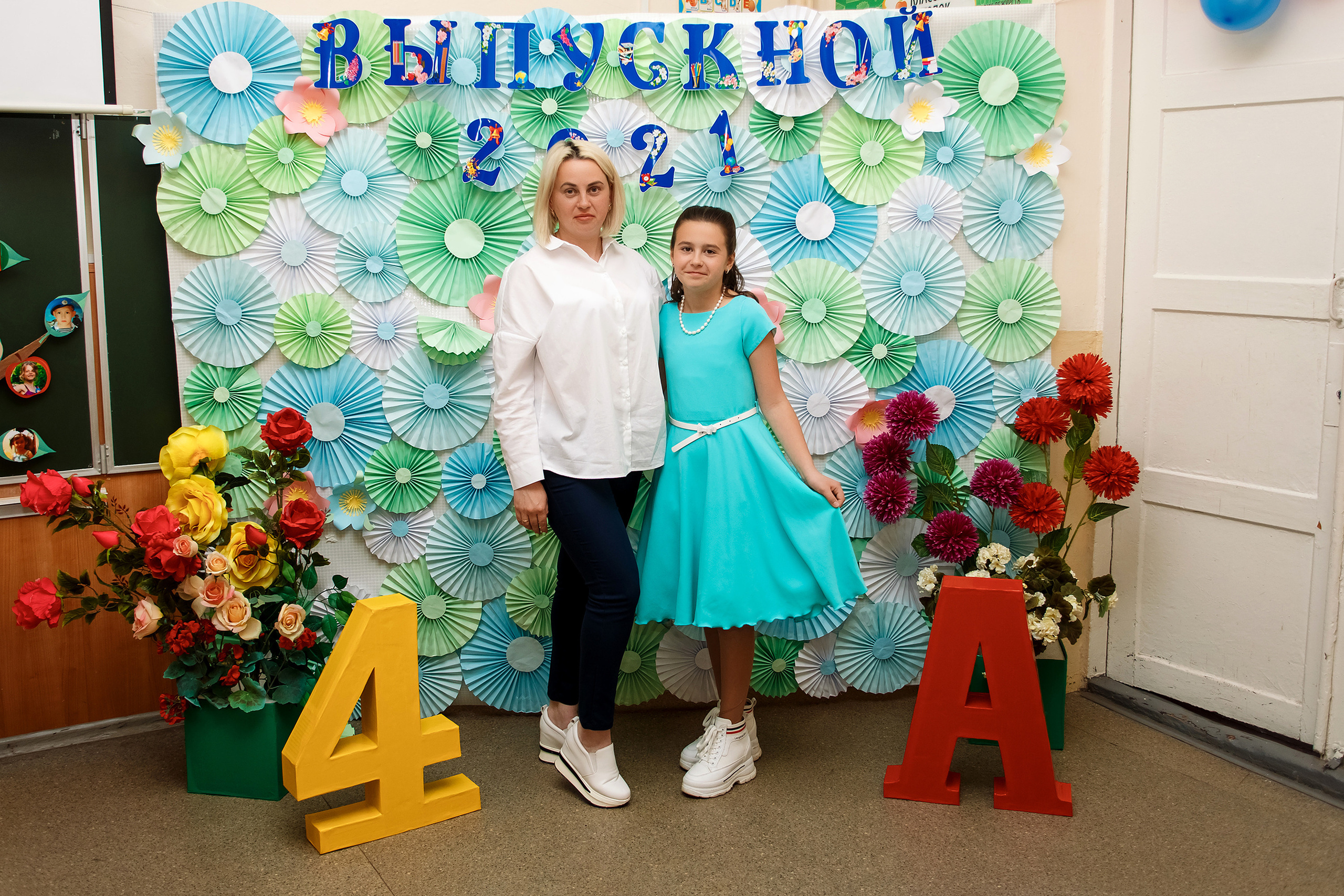 4А класс, фотосессия в школе + выпускной. Фотограф Любовь Корниенко, Примоский край