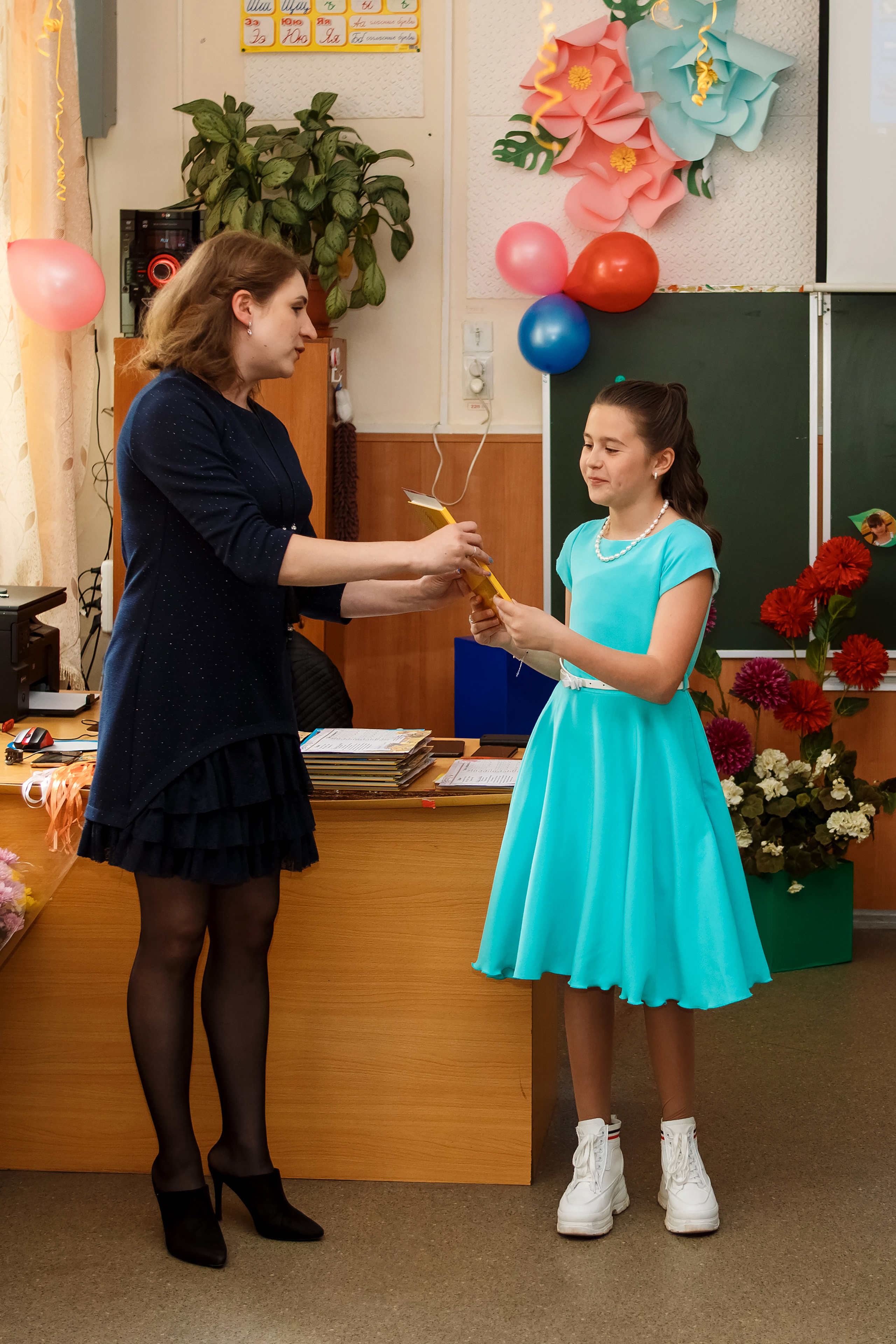 4А класс, фотосессия в школе + выпускной. Фотограф Любовь Корниенко, Примоский край