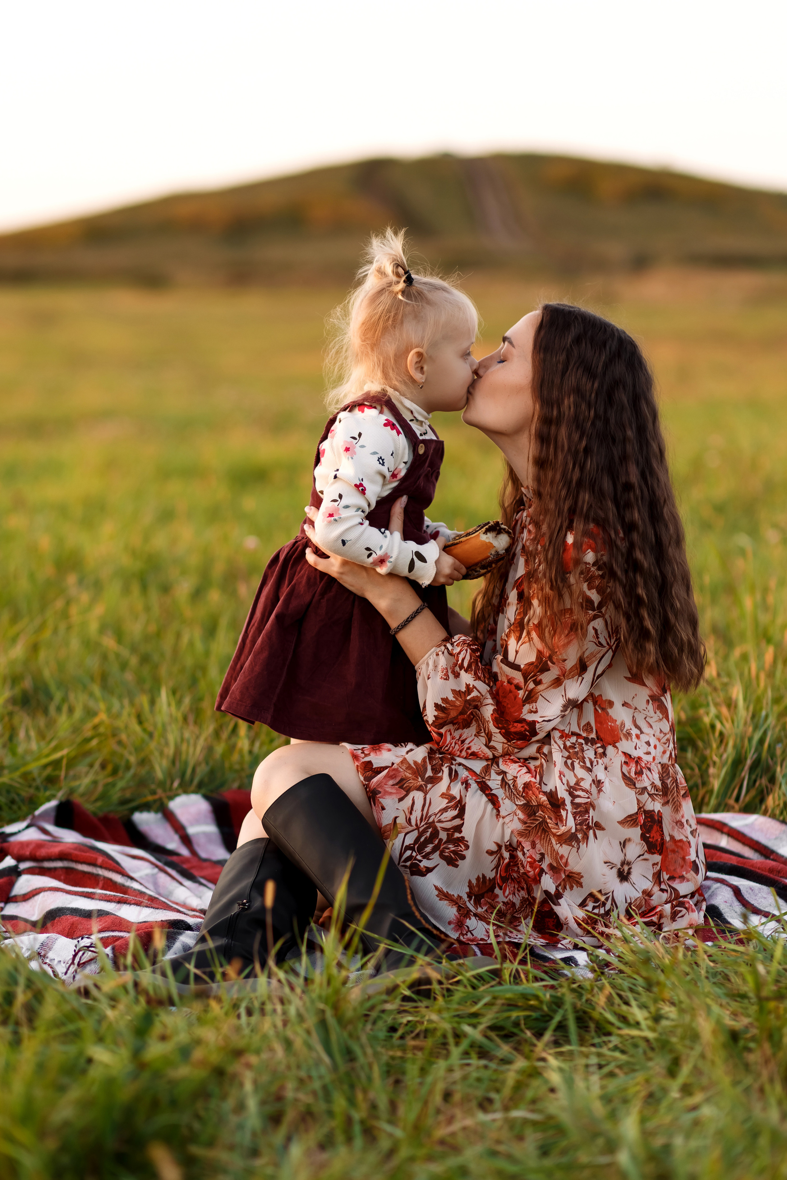 Фотосессия на поле. Фотограф Любовь Корниенко, Примоский край