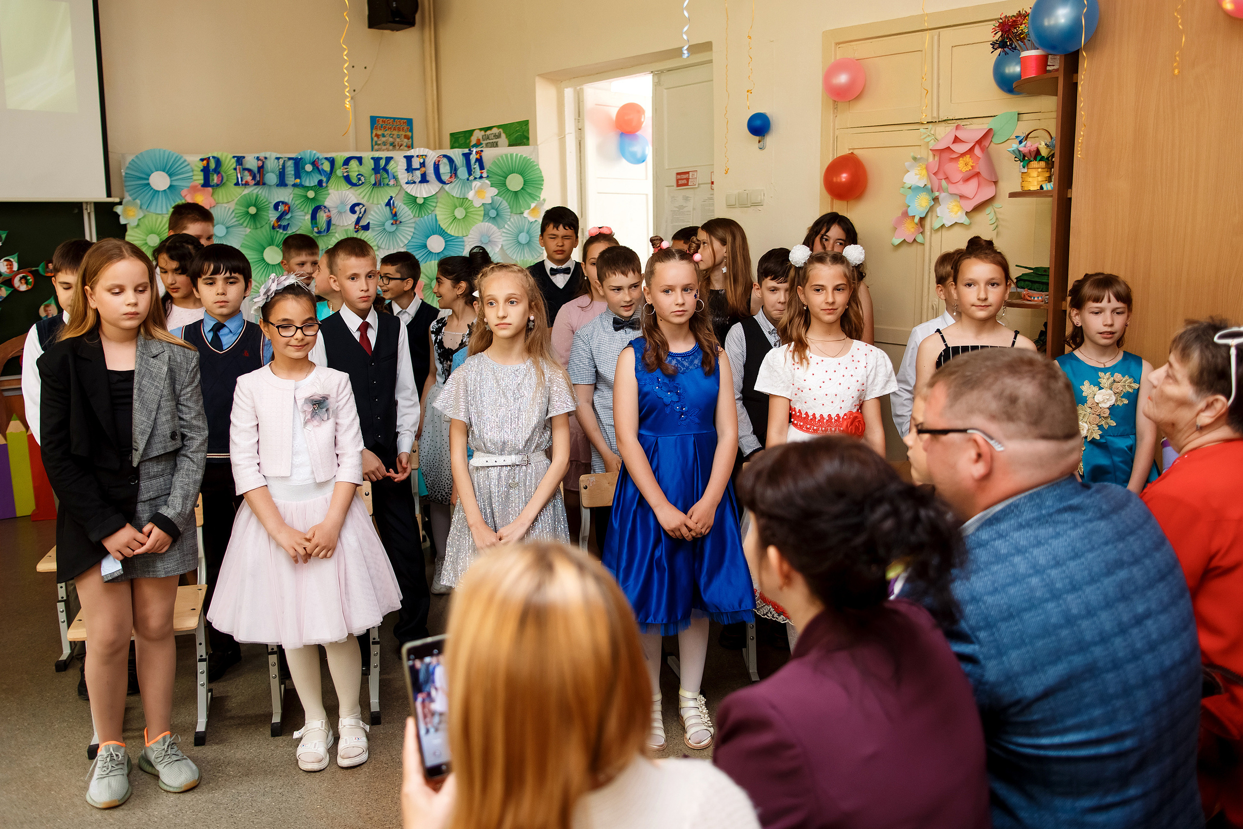 4А класс, фотосессия в школе + выпускной. Фотограф Любовь Корниенко, Примоский край