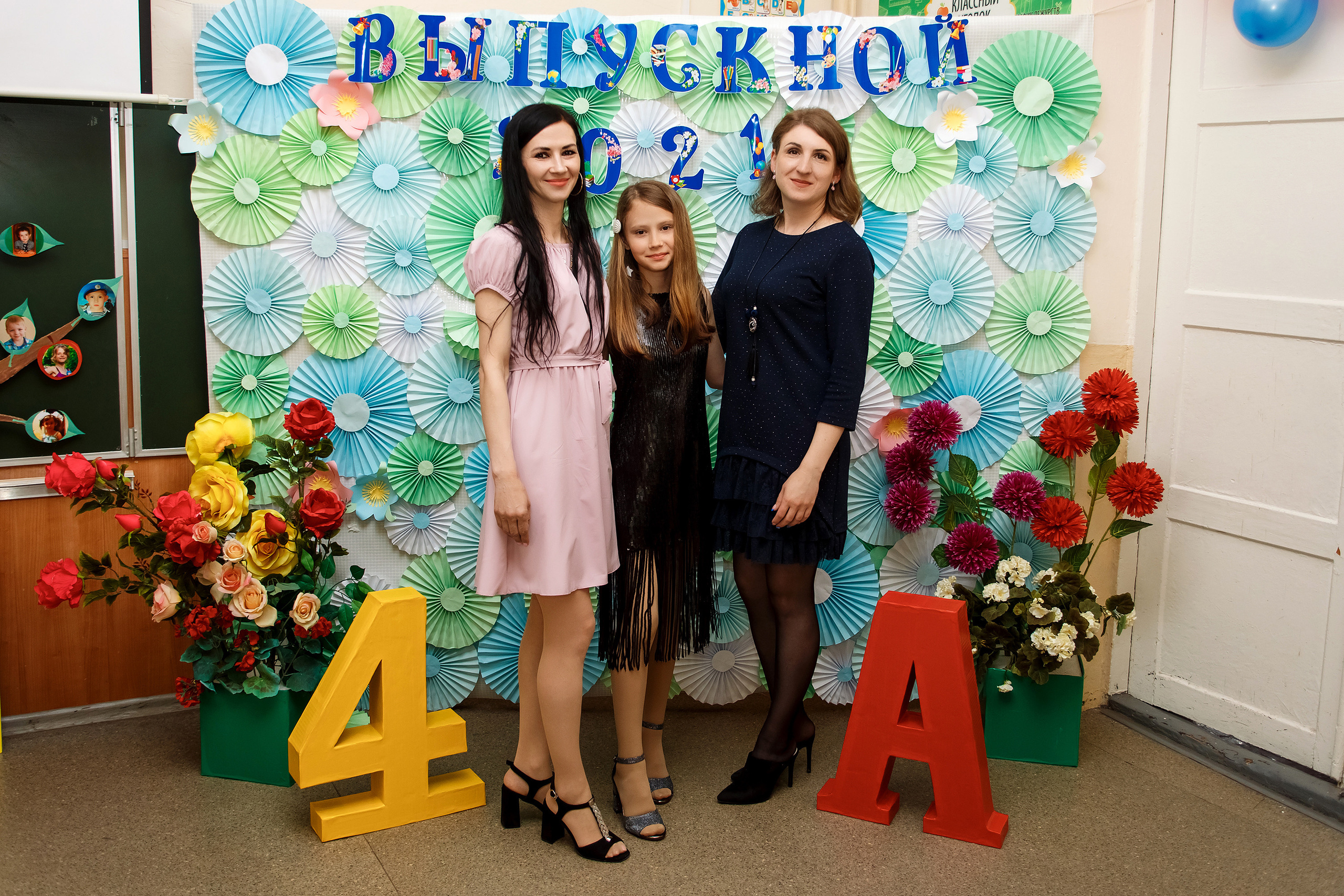 4А класс, фотосессия в школе + выпускной. Фотограф Любовь Корниенко, Примоский край