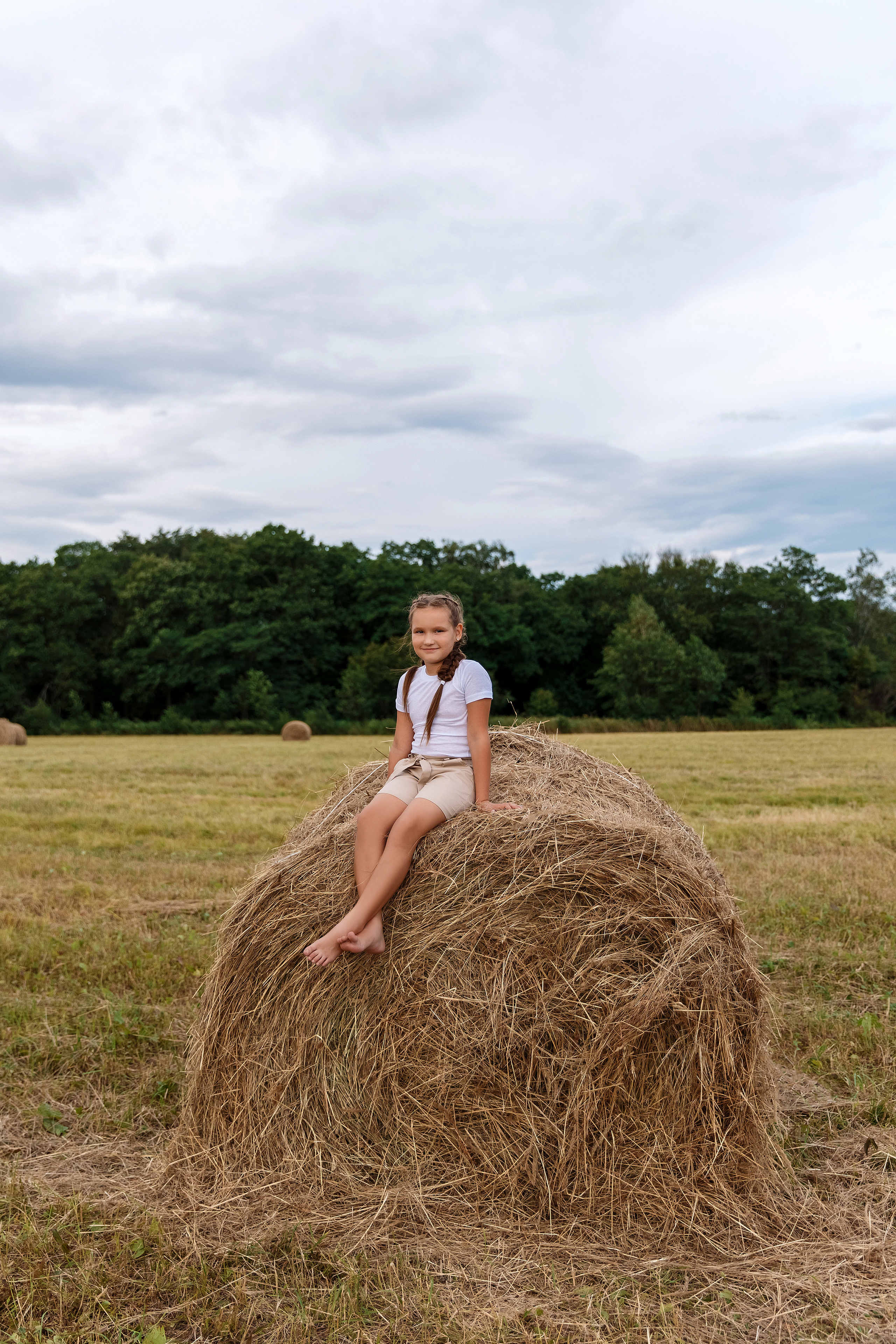 Фотосессия на сене. Фотограф Любовь Корниенко, Примоский край
