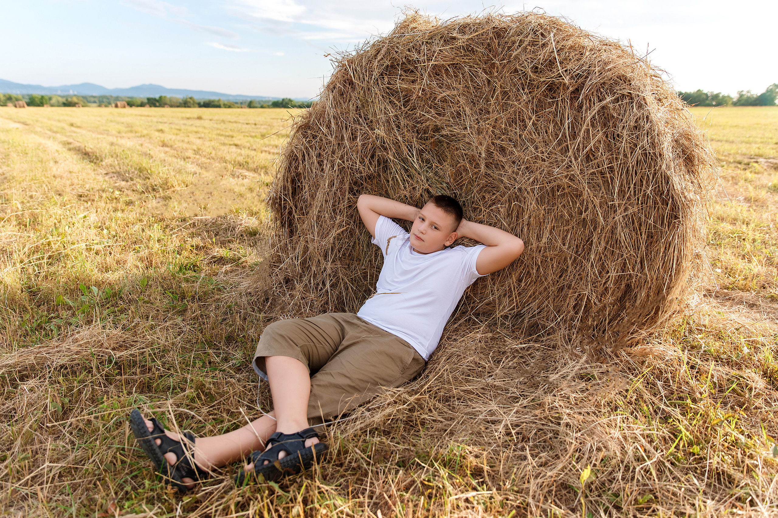 Фотосессия на сене. Фотограф Любовь Корниенко, Примоский край