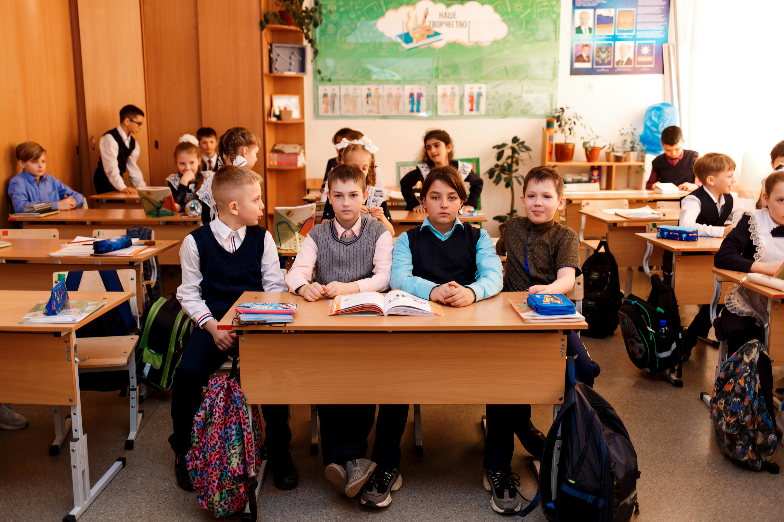 4А класс, фотосессия в школе + выпускной. Фотограф Любовь Корниенко, Примоский край