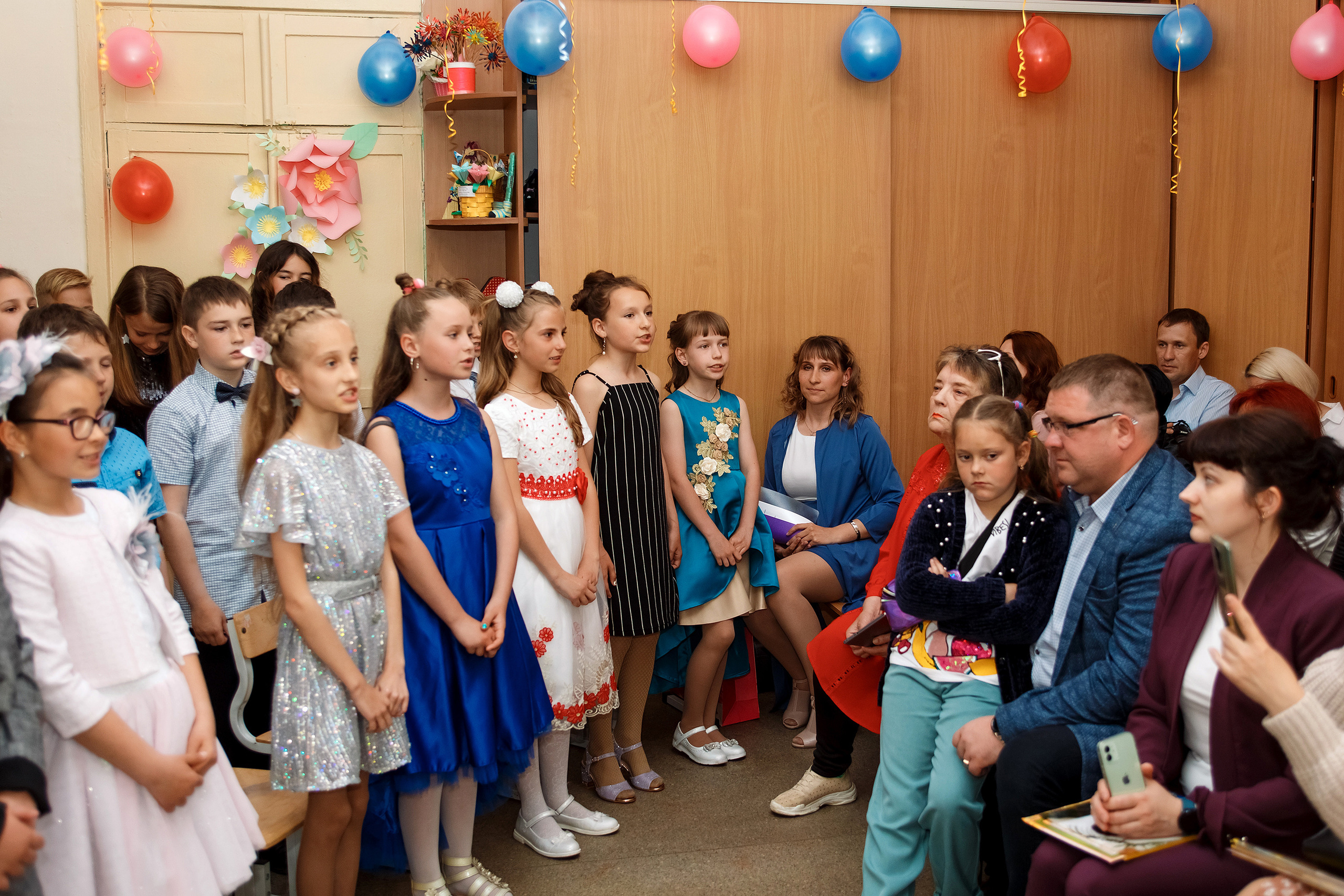 4А класс, фотосессия в школе + выпускной. Фотограф Любовь Корниенко, Примоский край