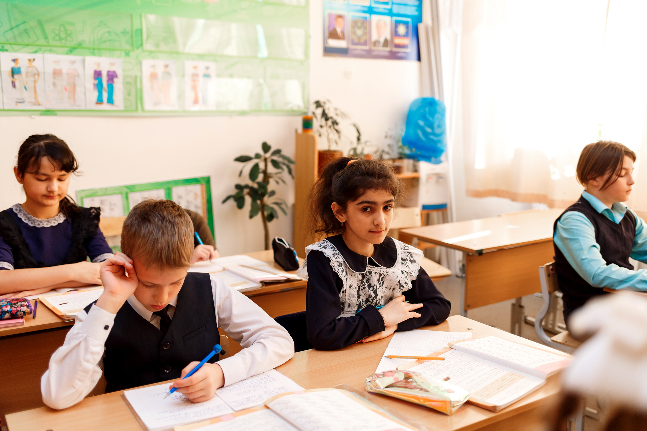 4А класс, фотосессия в школе + выпускной. Фотограф Любовь Корниенко, Примоский край