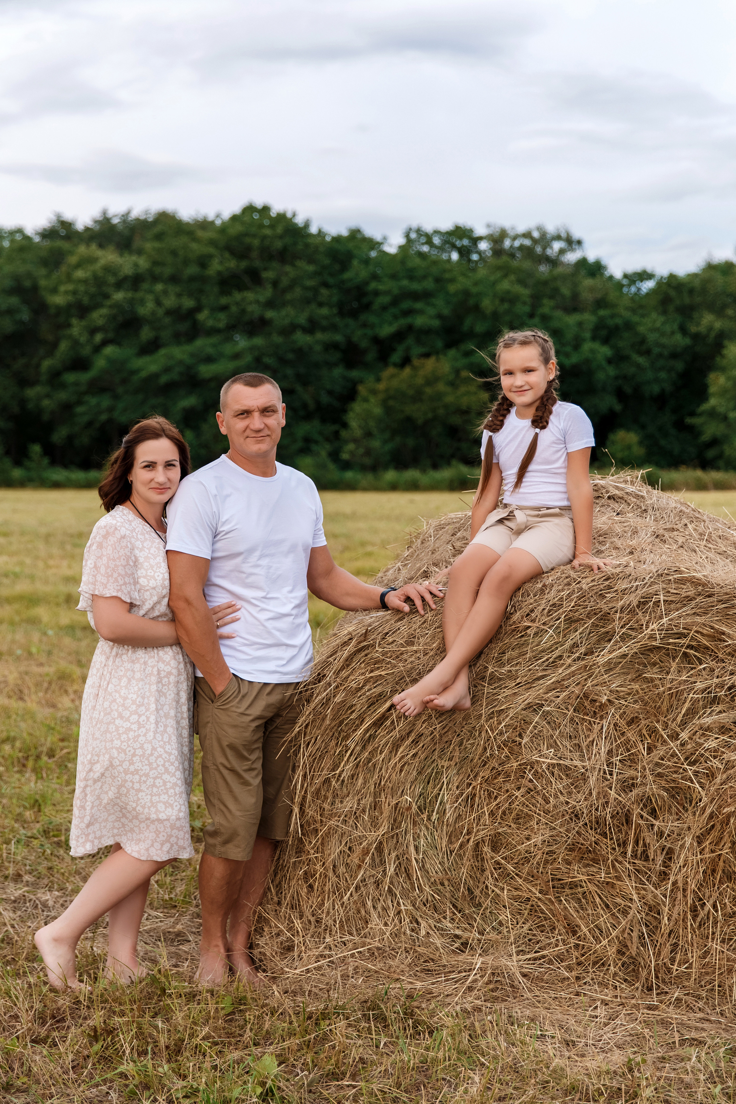 Фотосессия на сене. Фотограф Любовь Корниенко, Примоский край