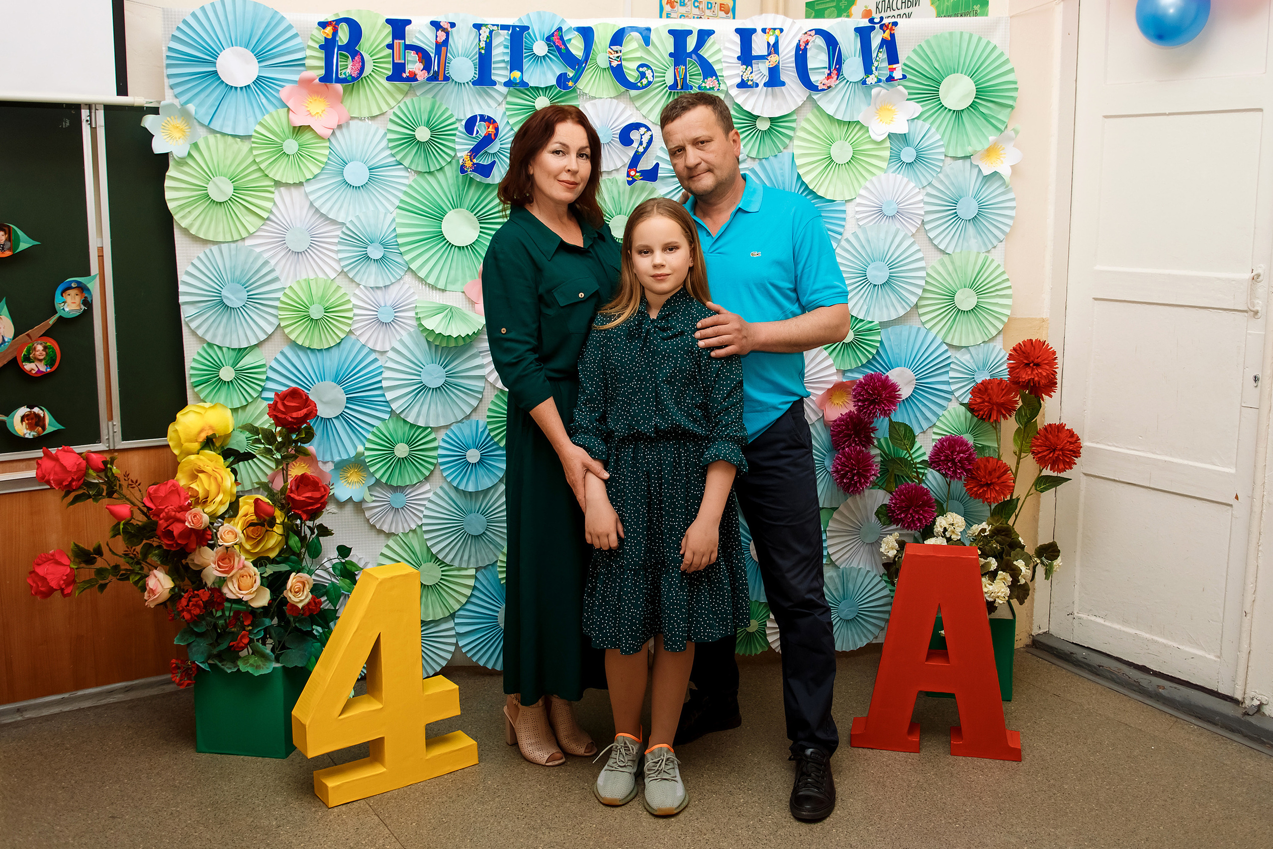 4А класс, фотосессия в школе + выпускной. Фотограф Любовь Корниенко, Примоский край