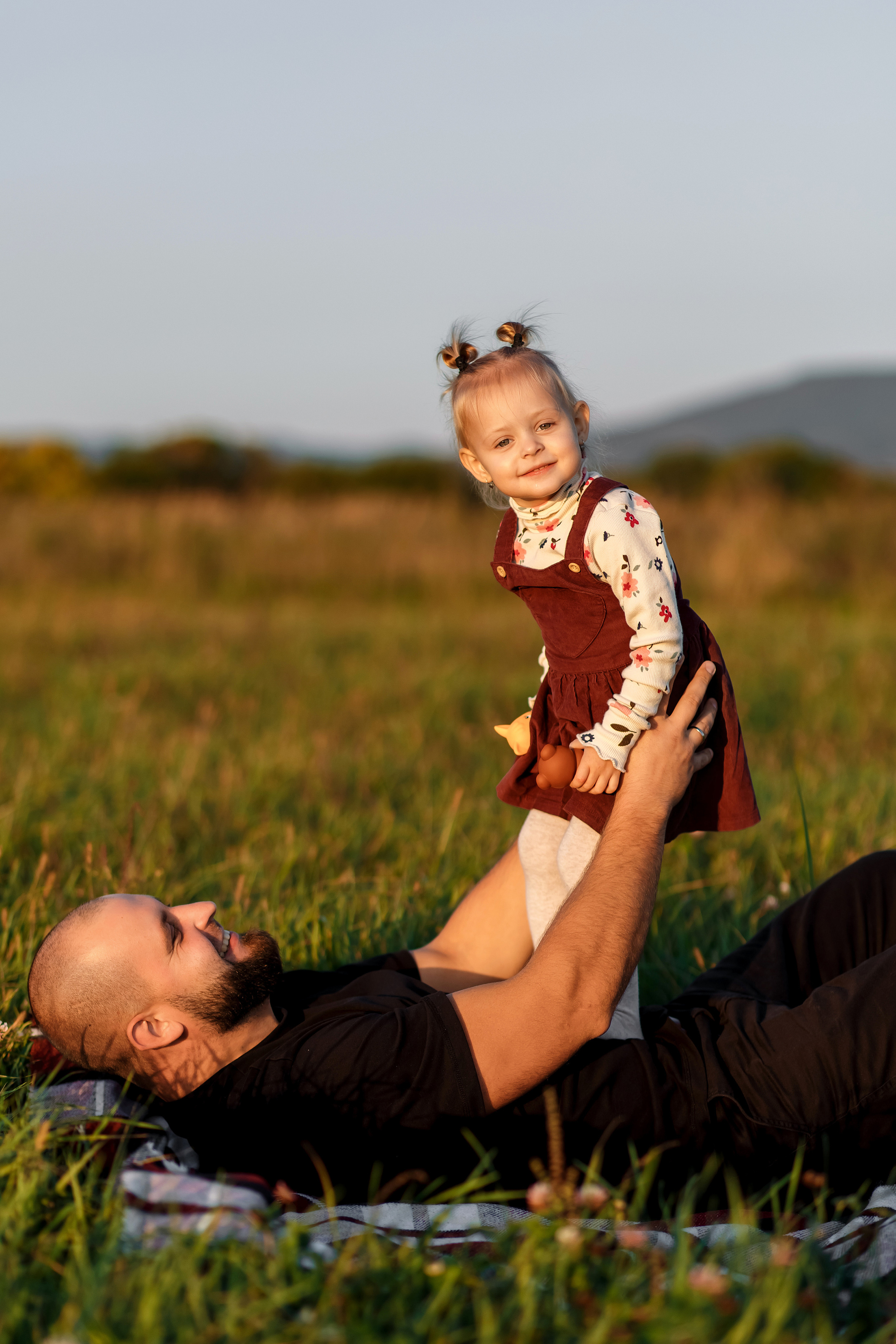 Фотосессия на поле. Фотограф Любовь Корниенко, Примоский край