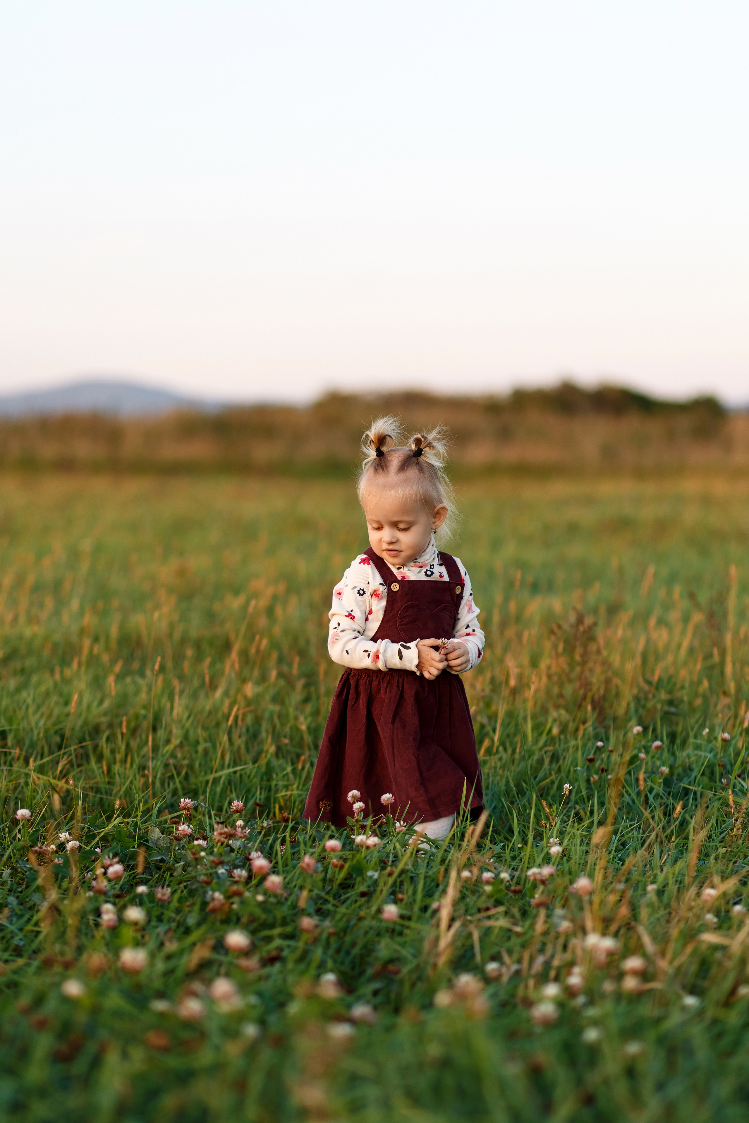 Фотосессия на поле. Фотограф Любовь Корниенко, Примоский край