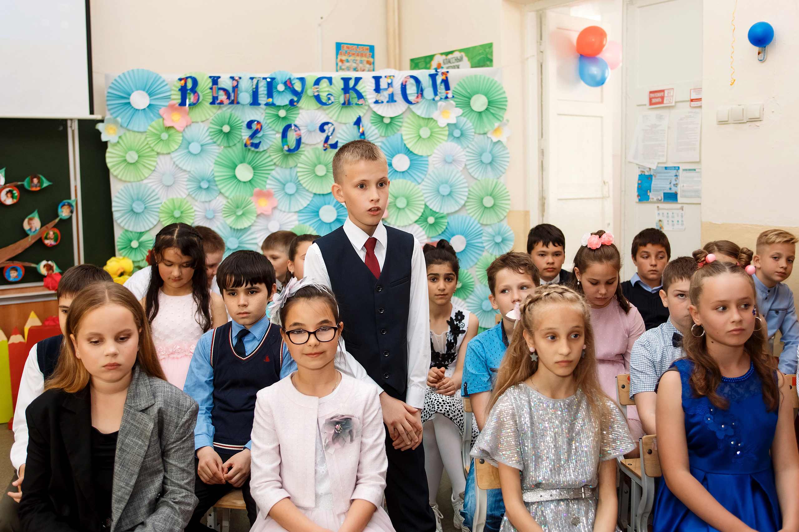 4А класс, фотосессия в школе + выпускной. Фотограф Любовь Корниенко, Примоский край