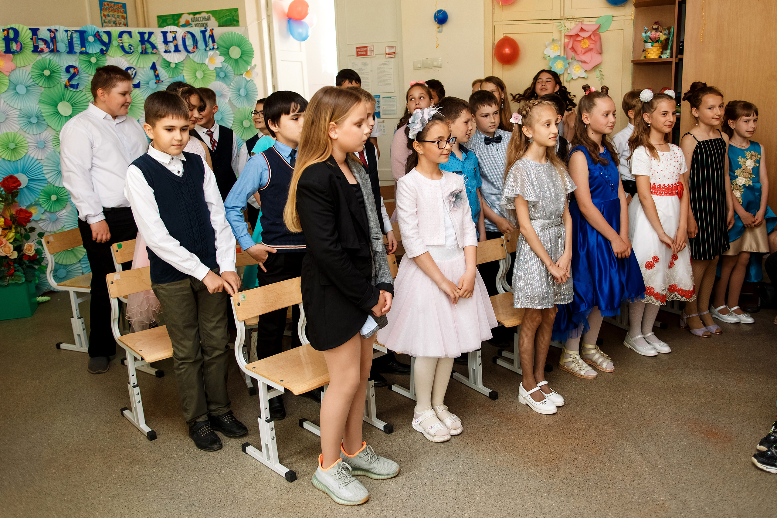 4А класс, фотосессия в школе + выпускной. Фотограф Любовь Корниенко, Примоский край