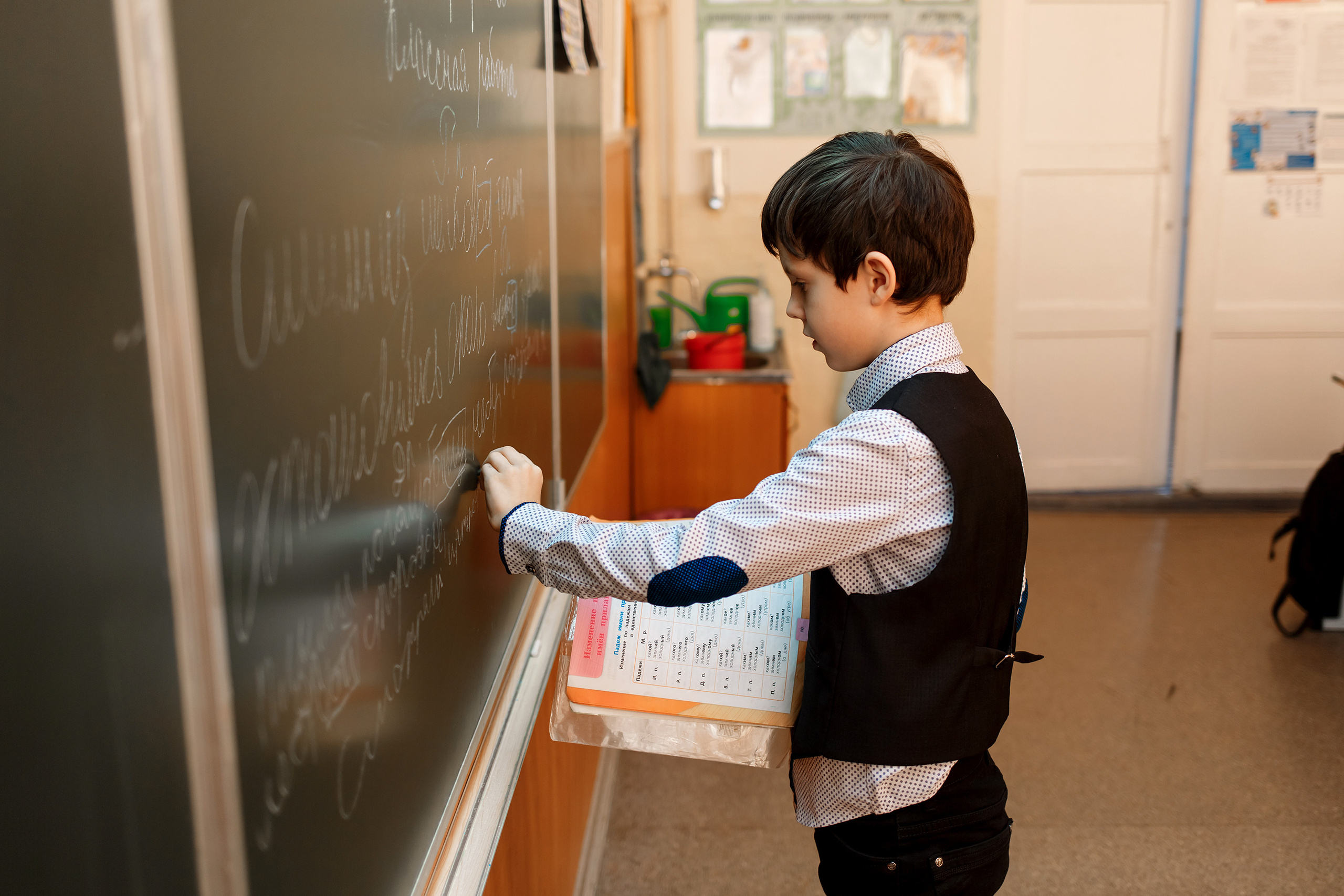 4А класс, фотосессия в школе + выпускной. Фотограф Любовь Корниенко, Примоский край