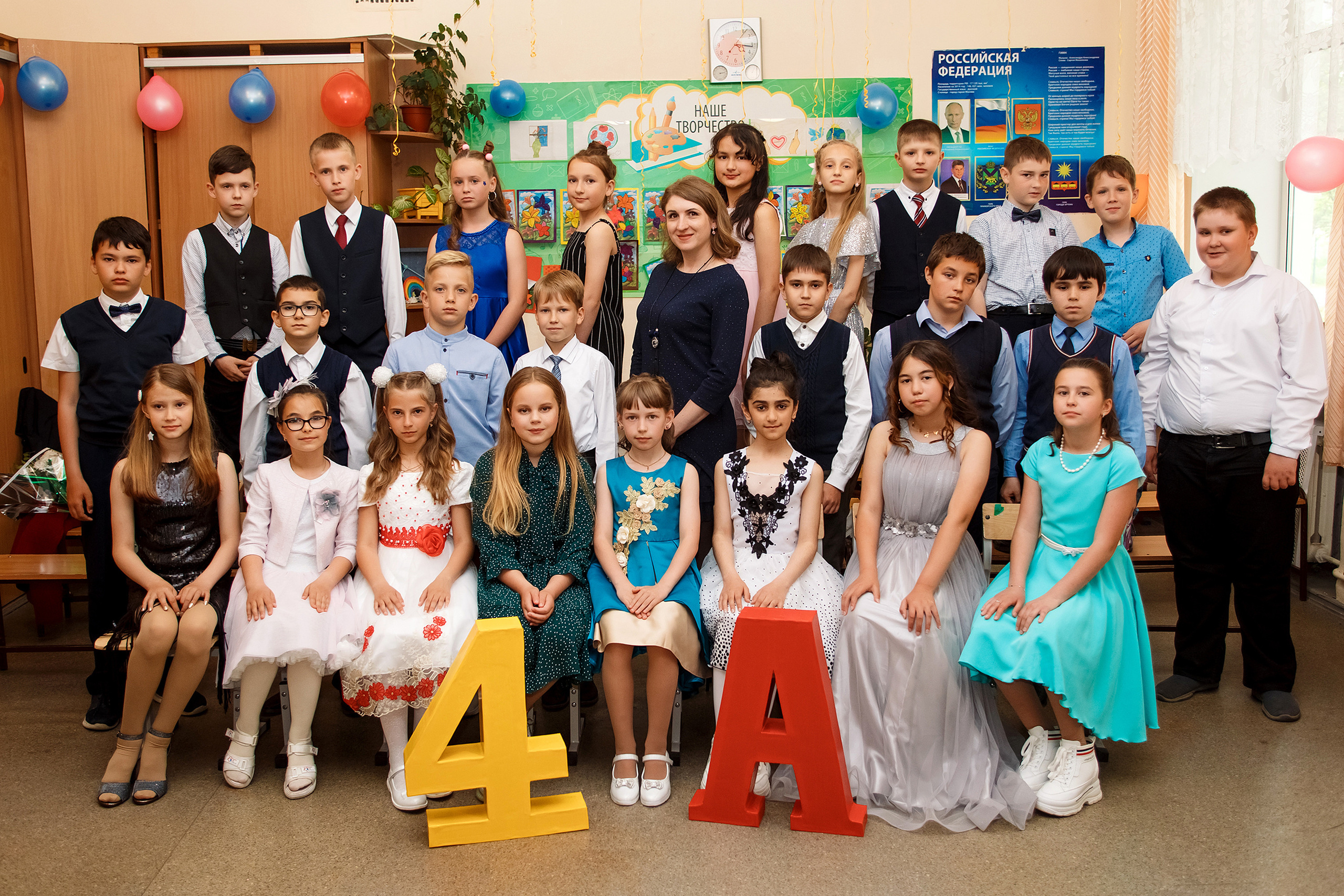 4А класс, фотосессия в школе + выпускной. Фотограф Любовь Корниенко, Примоский край