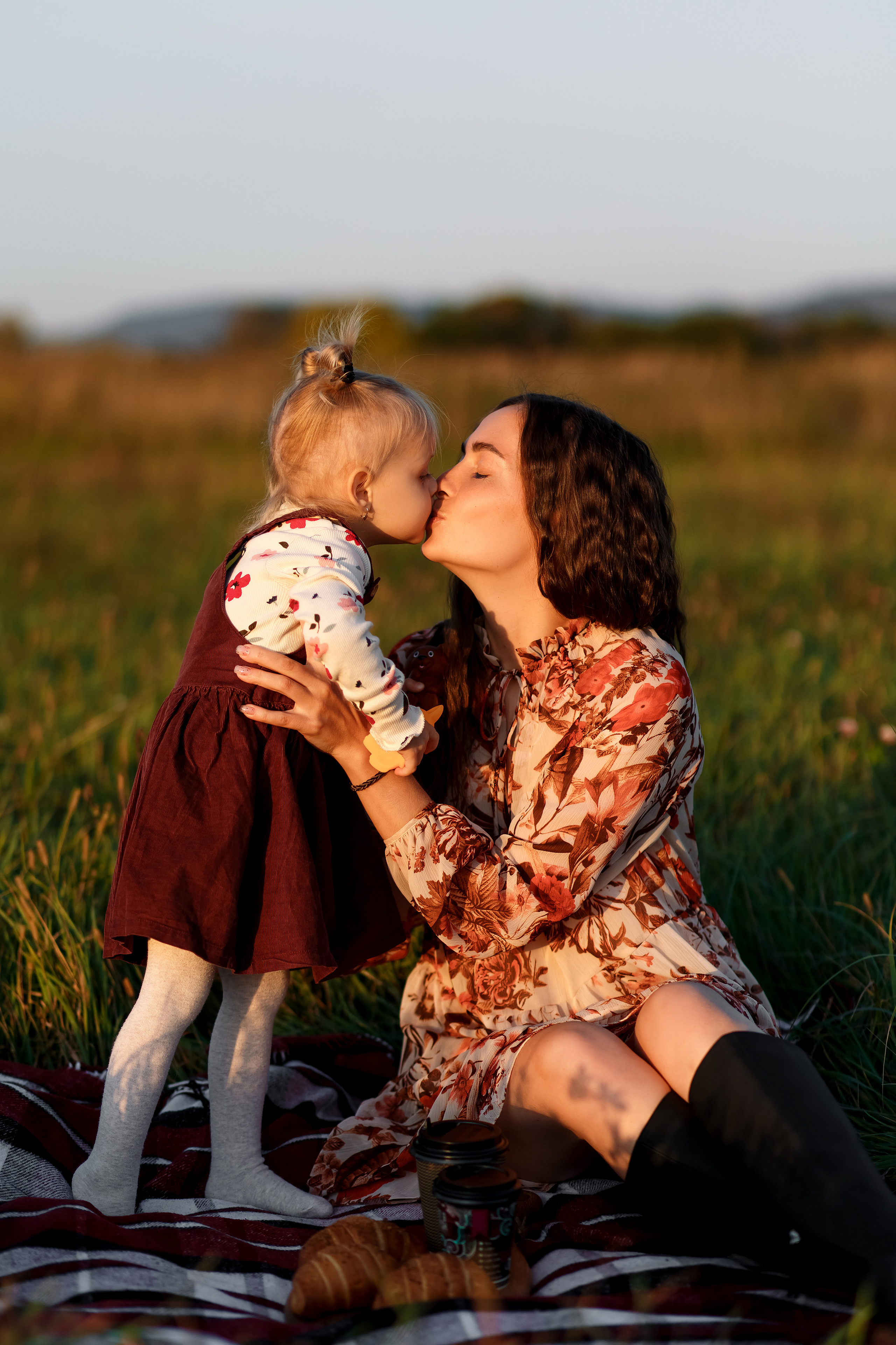 Фотосессия на поле. Фотограф Любовь Корниенко, Примоский край