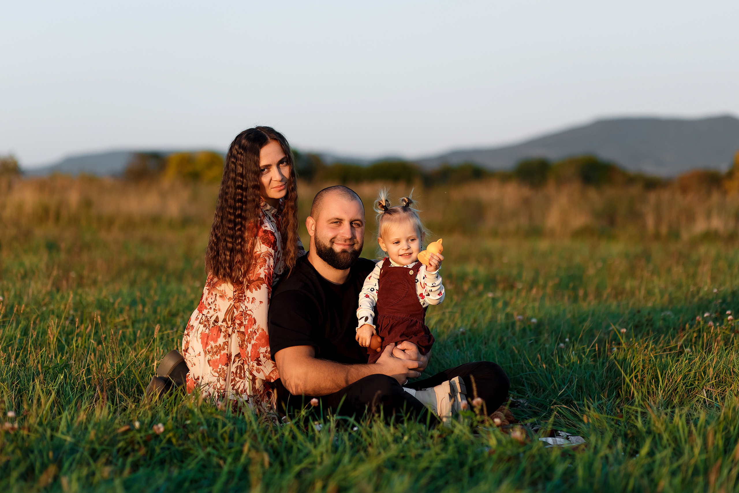 Фотосессия на поле. Фотограф Любовь Корниенко, Примоский край